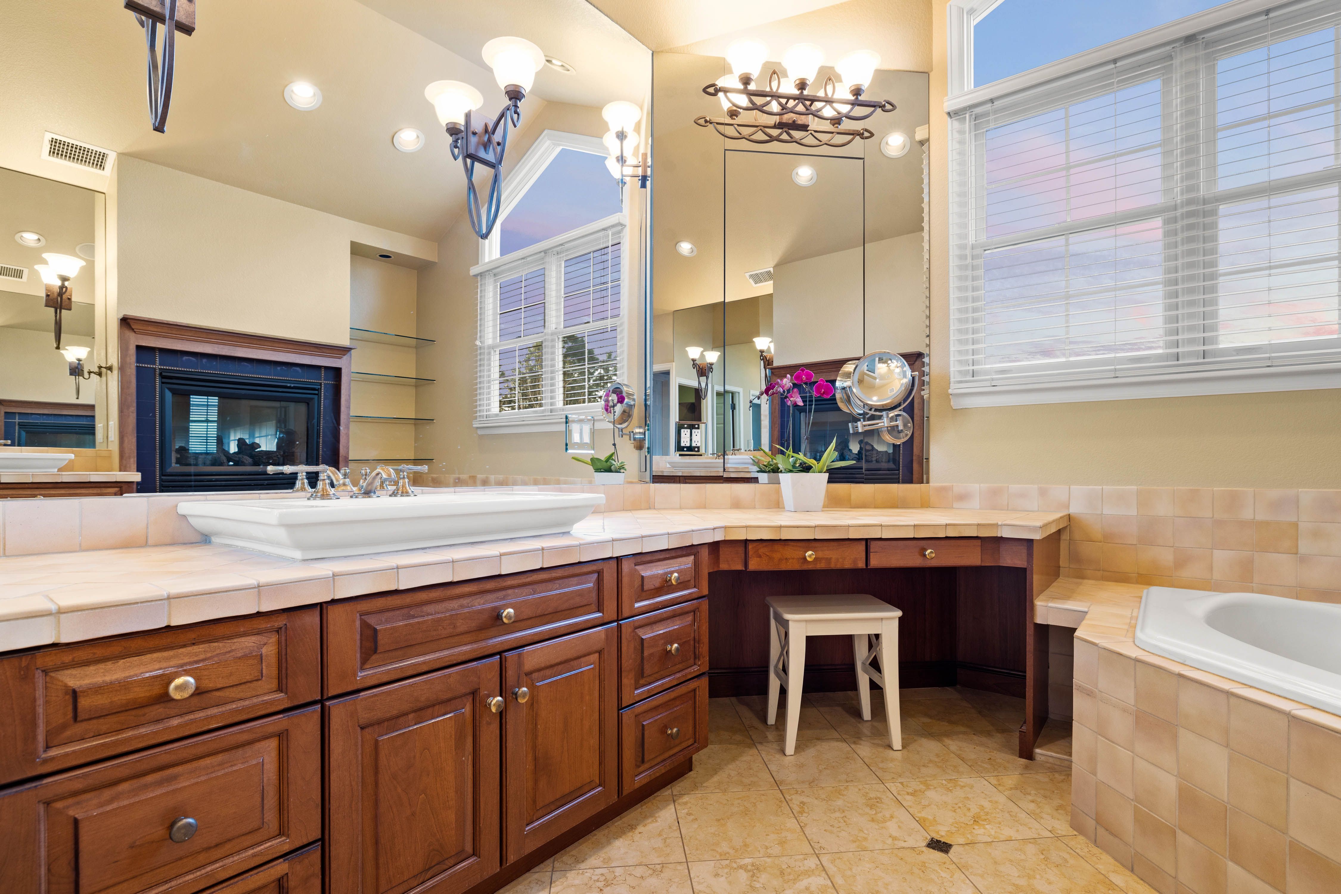 802 & 804 E Stanford Avenue 