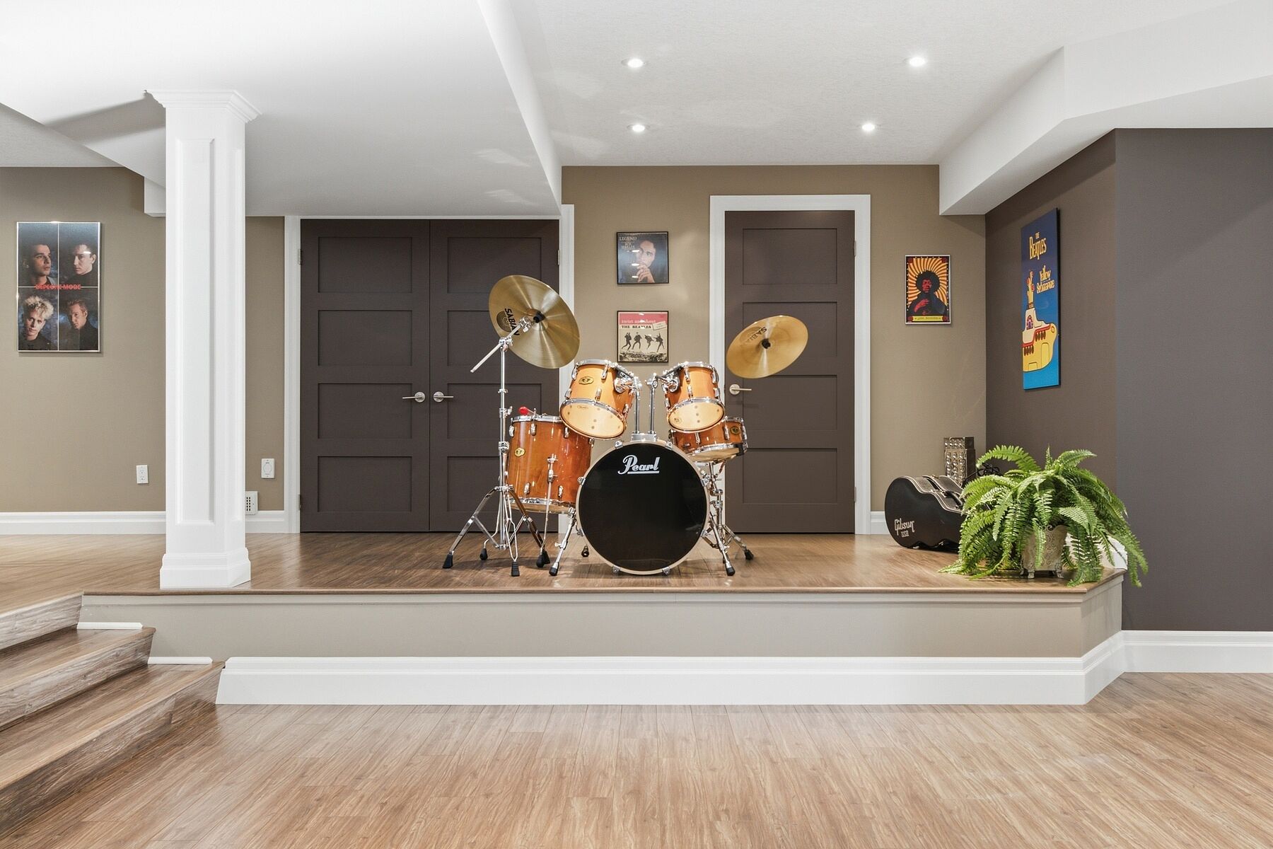 28 Deer Ridge Crescent