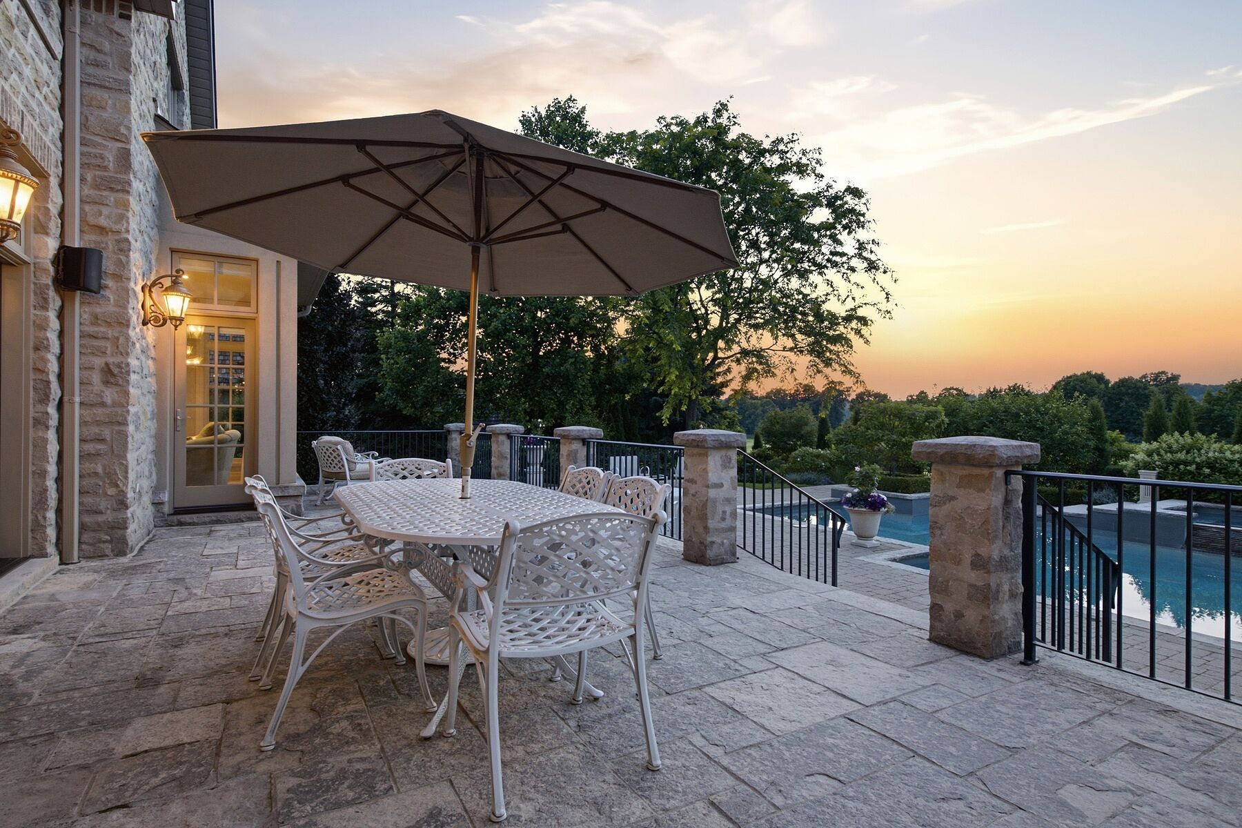 28 Deer Ridge Crescent