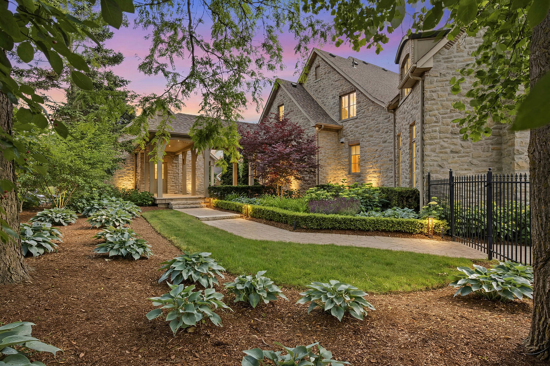 28 Deer Ridge Crescent