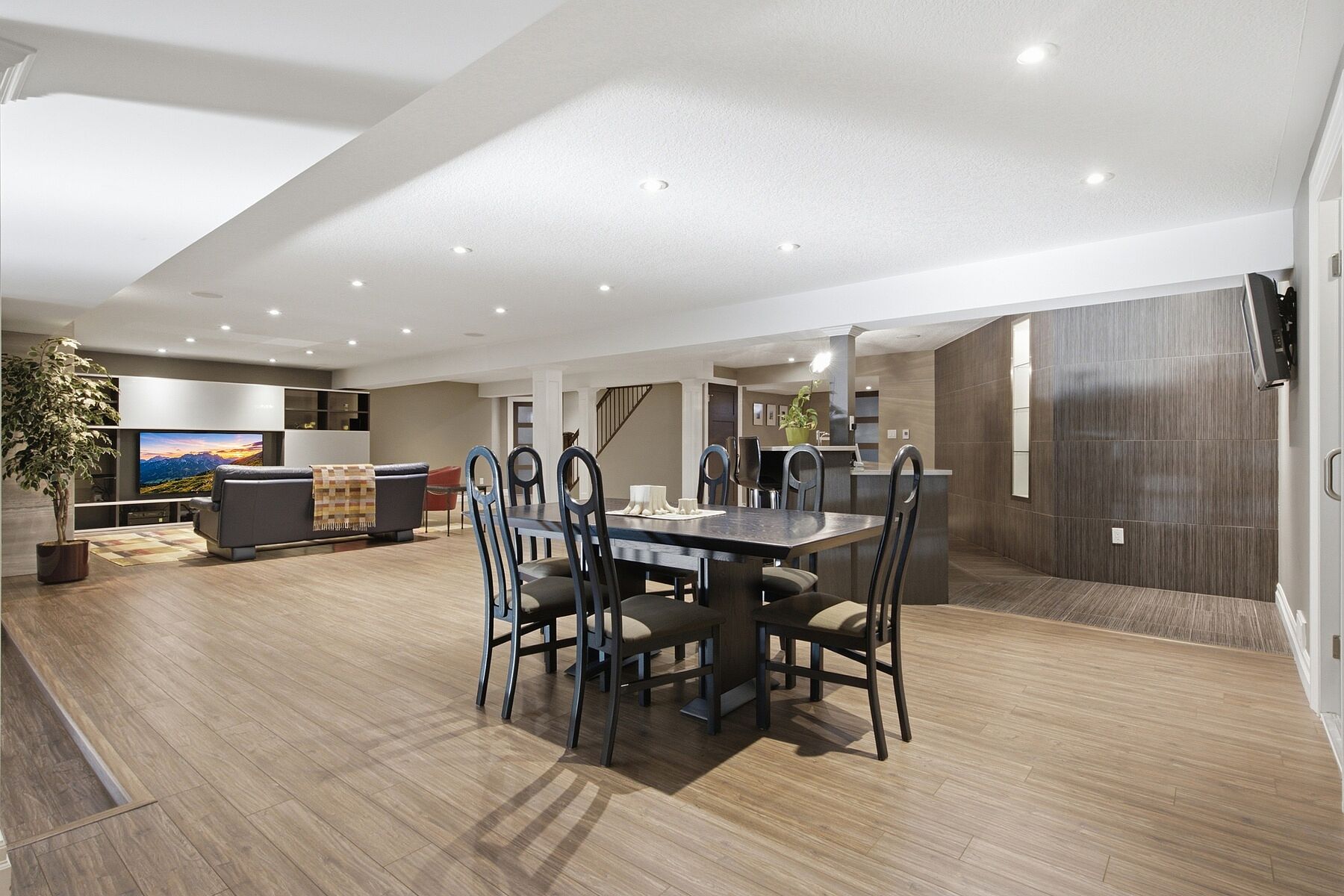 28 Deer Ridge Crescent
