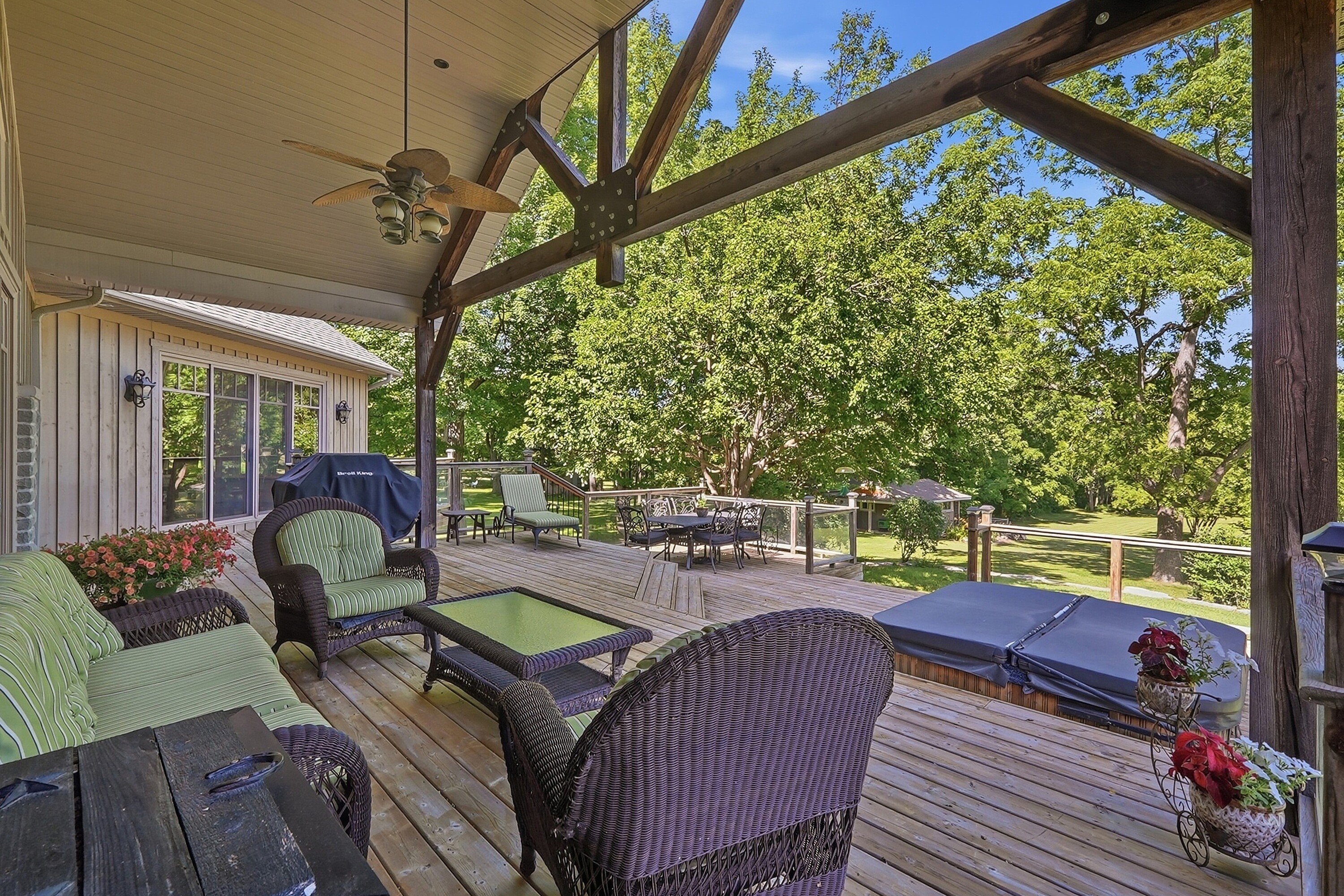 265 West River Road