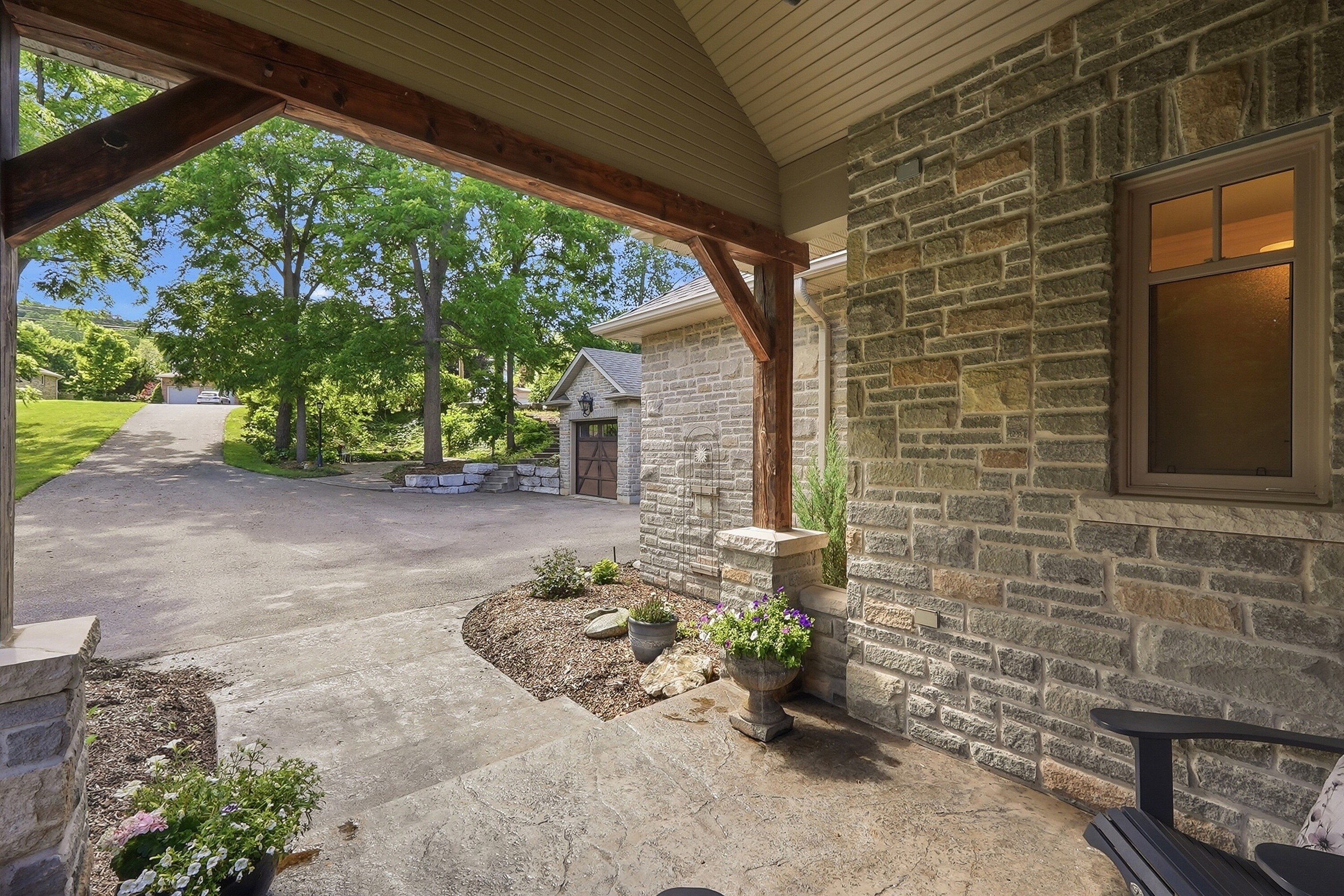 265 West River Road