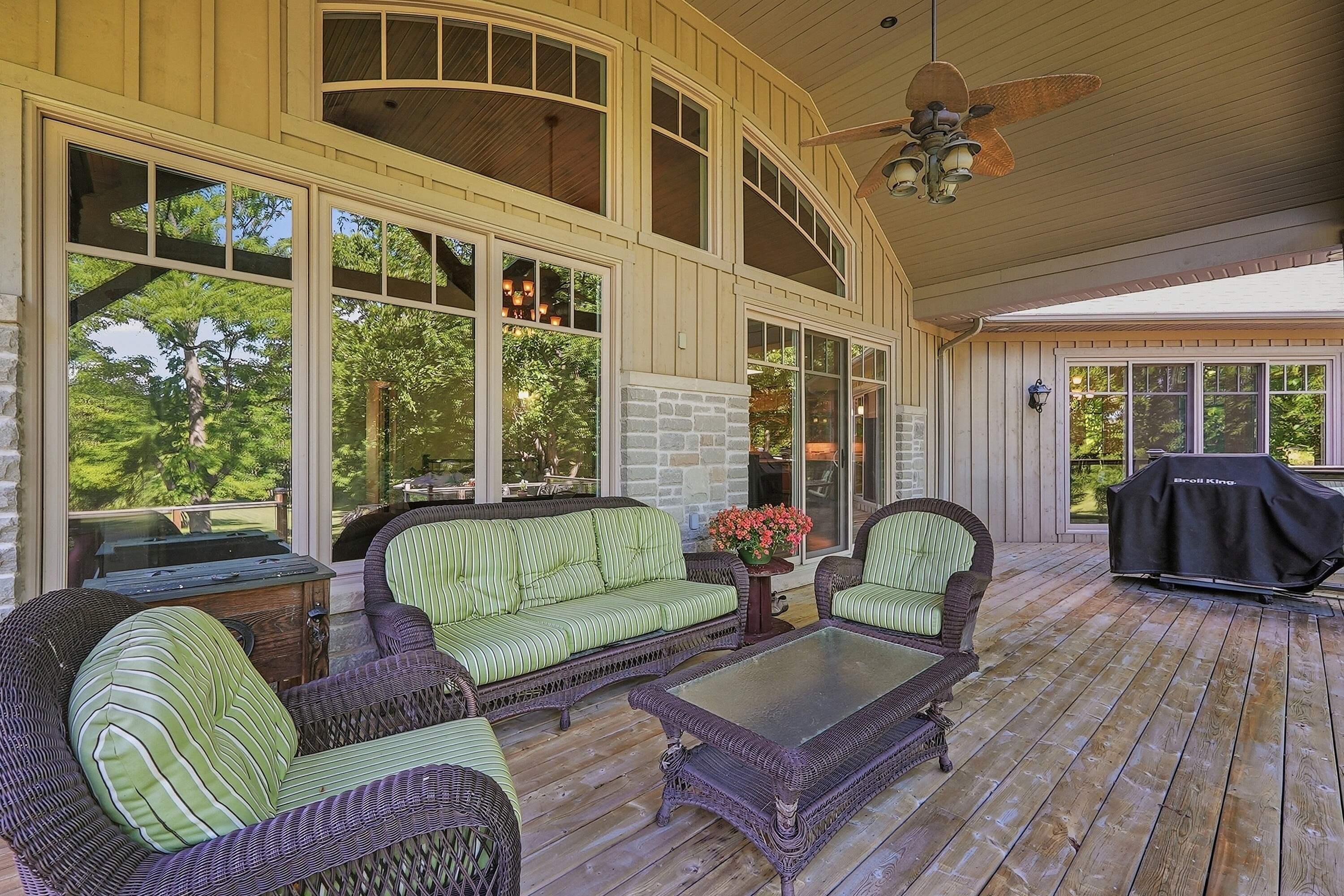 265 West River Road
