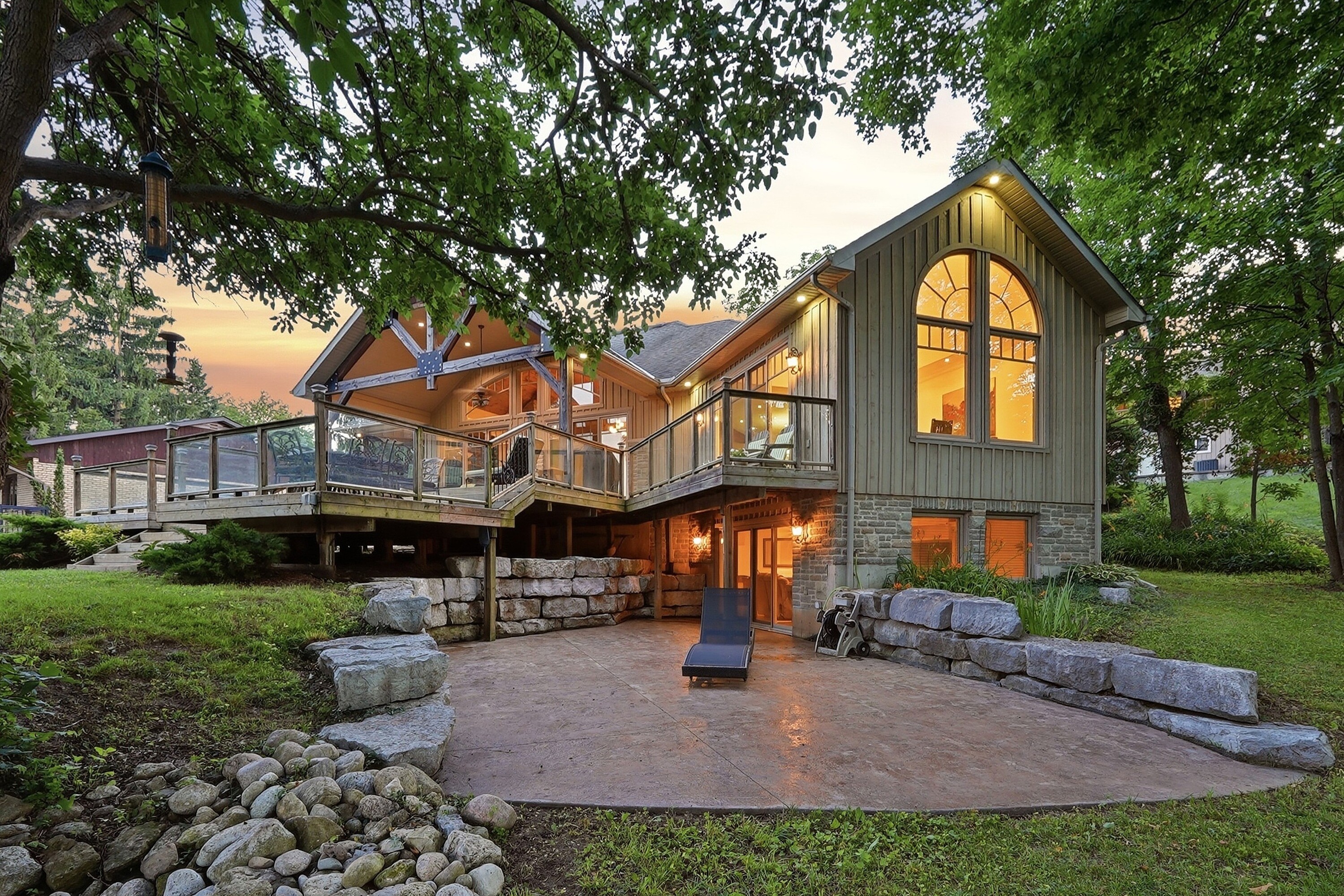 265 West River Road