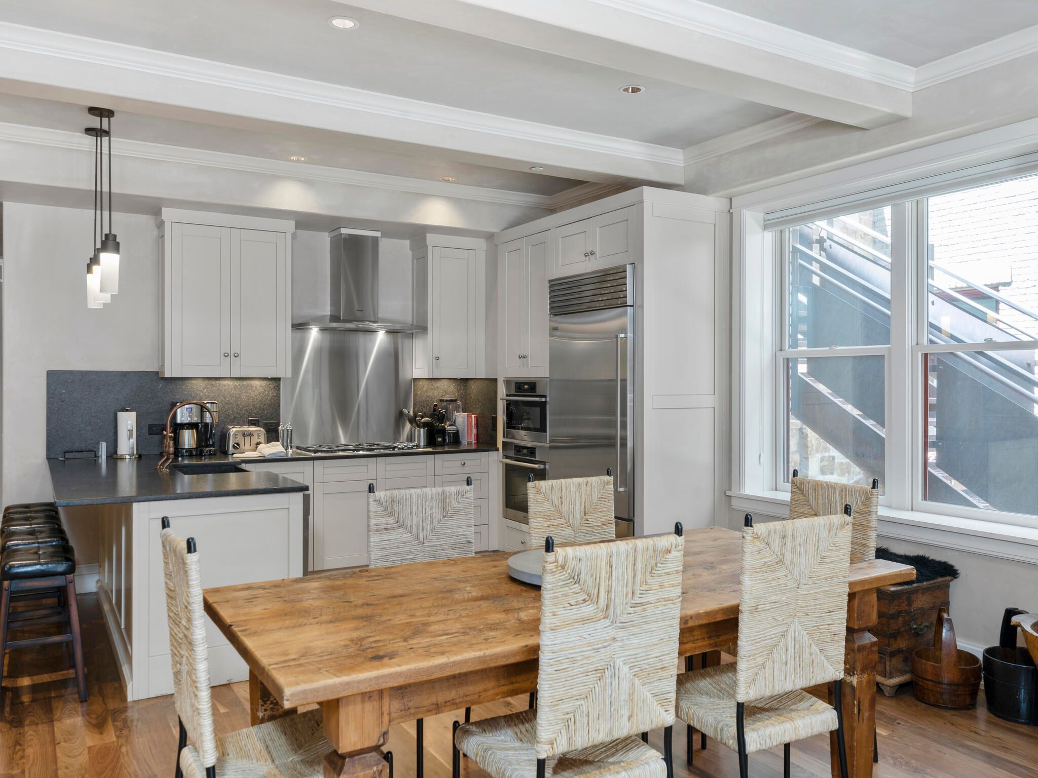 398 S Davis Street Central 101 