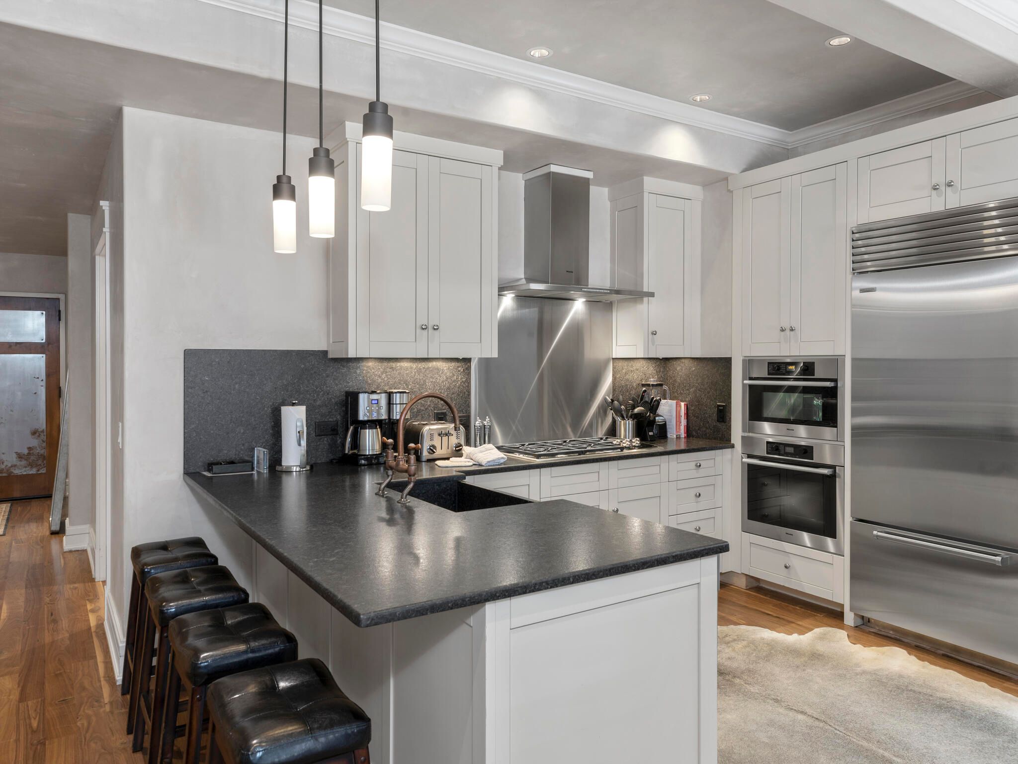 398 S Davis Street Central 101 