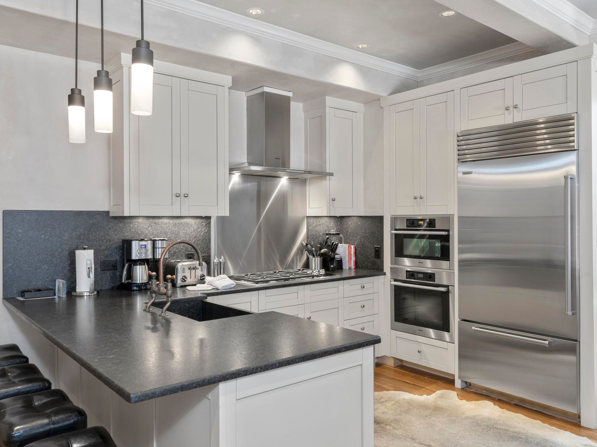 398 S Davis Street Central 101 