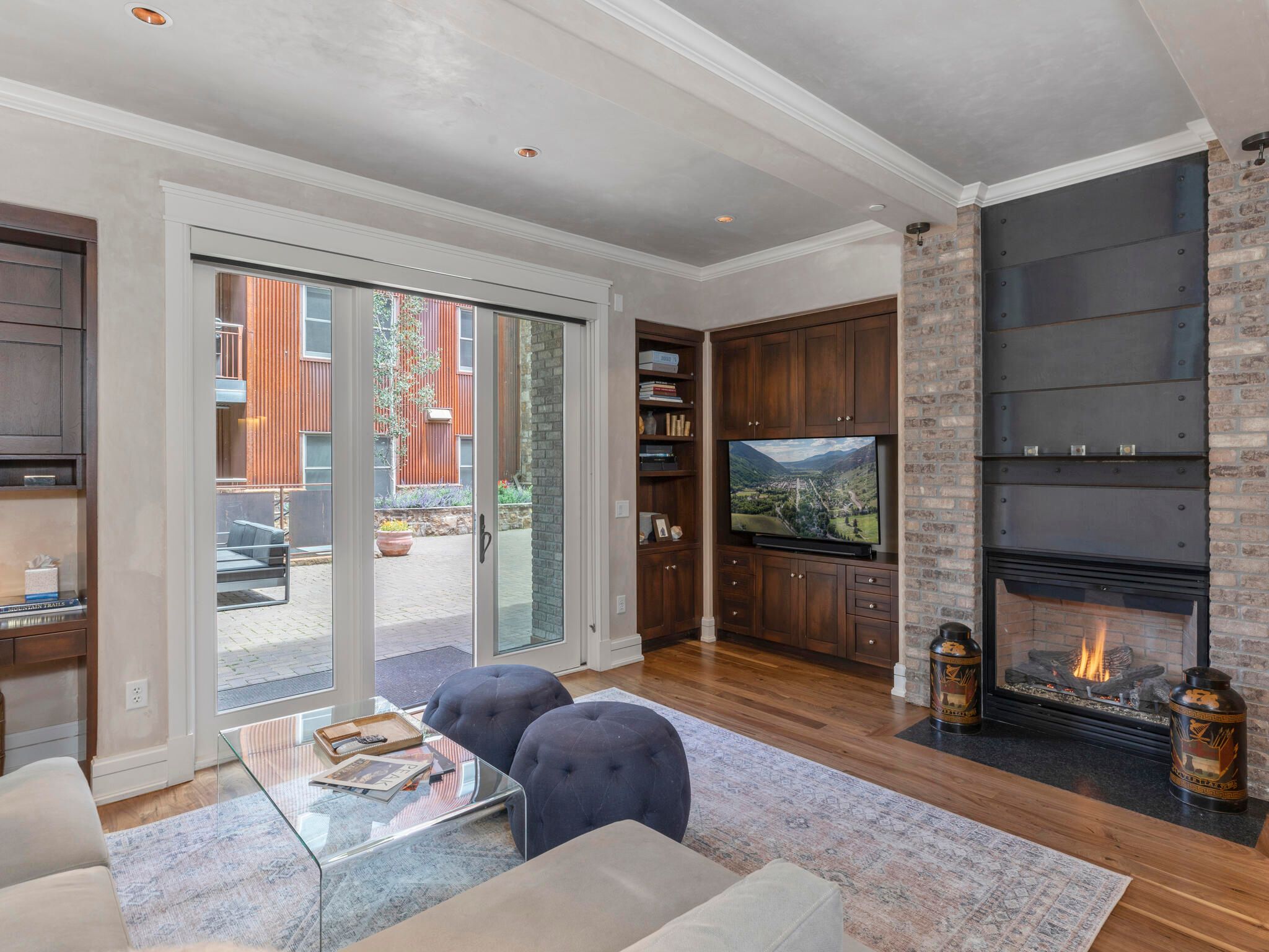 398 S Davis Street Central 101 