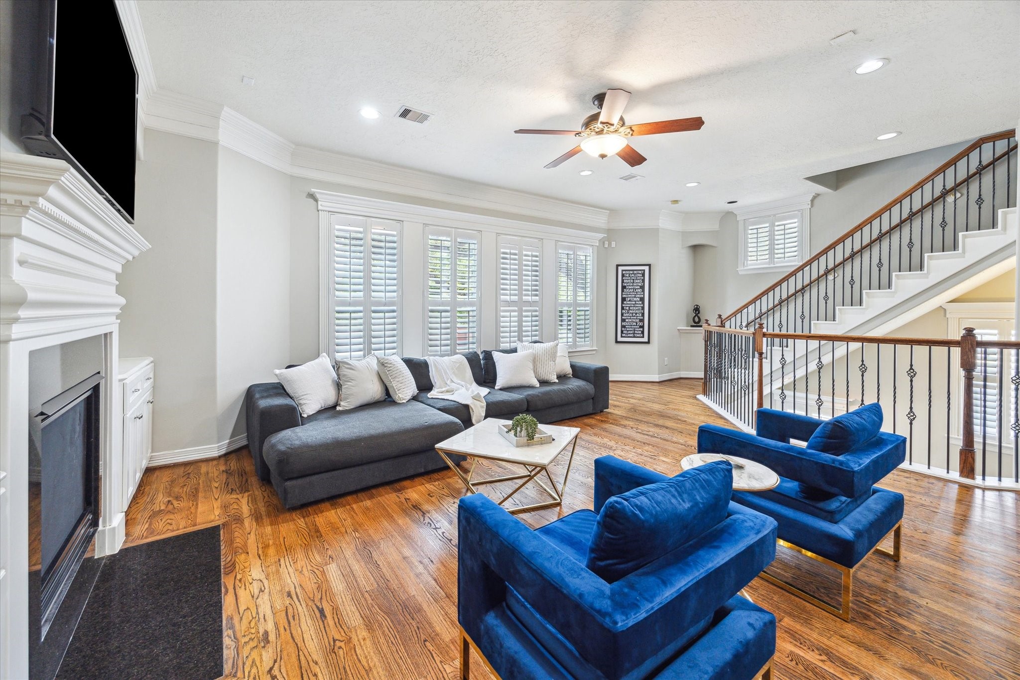 918 Detering Street