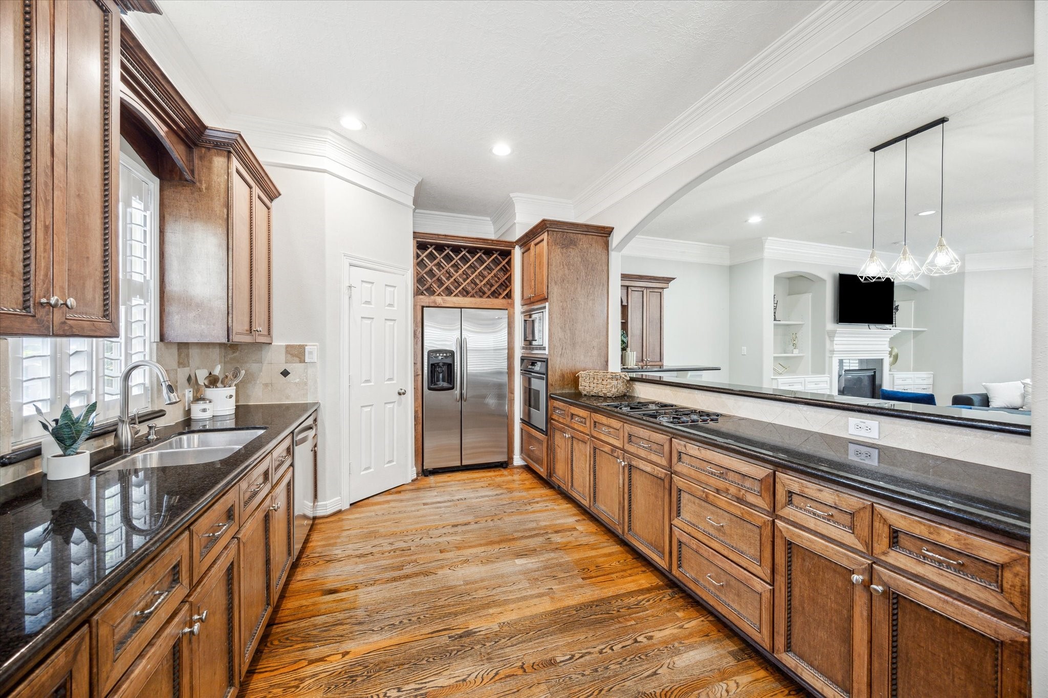 918 Detering Street