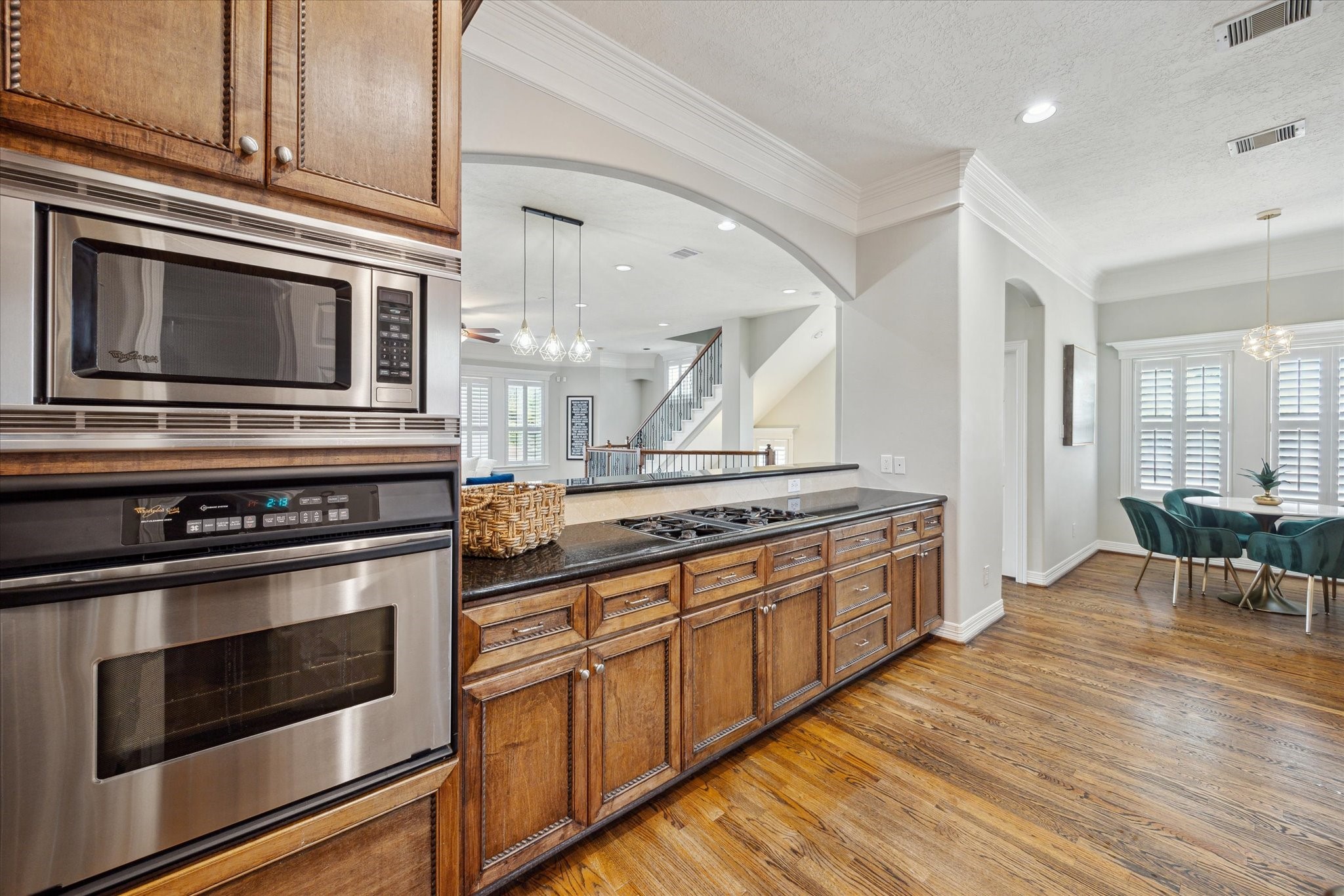 918 Detering Street