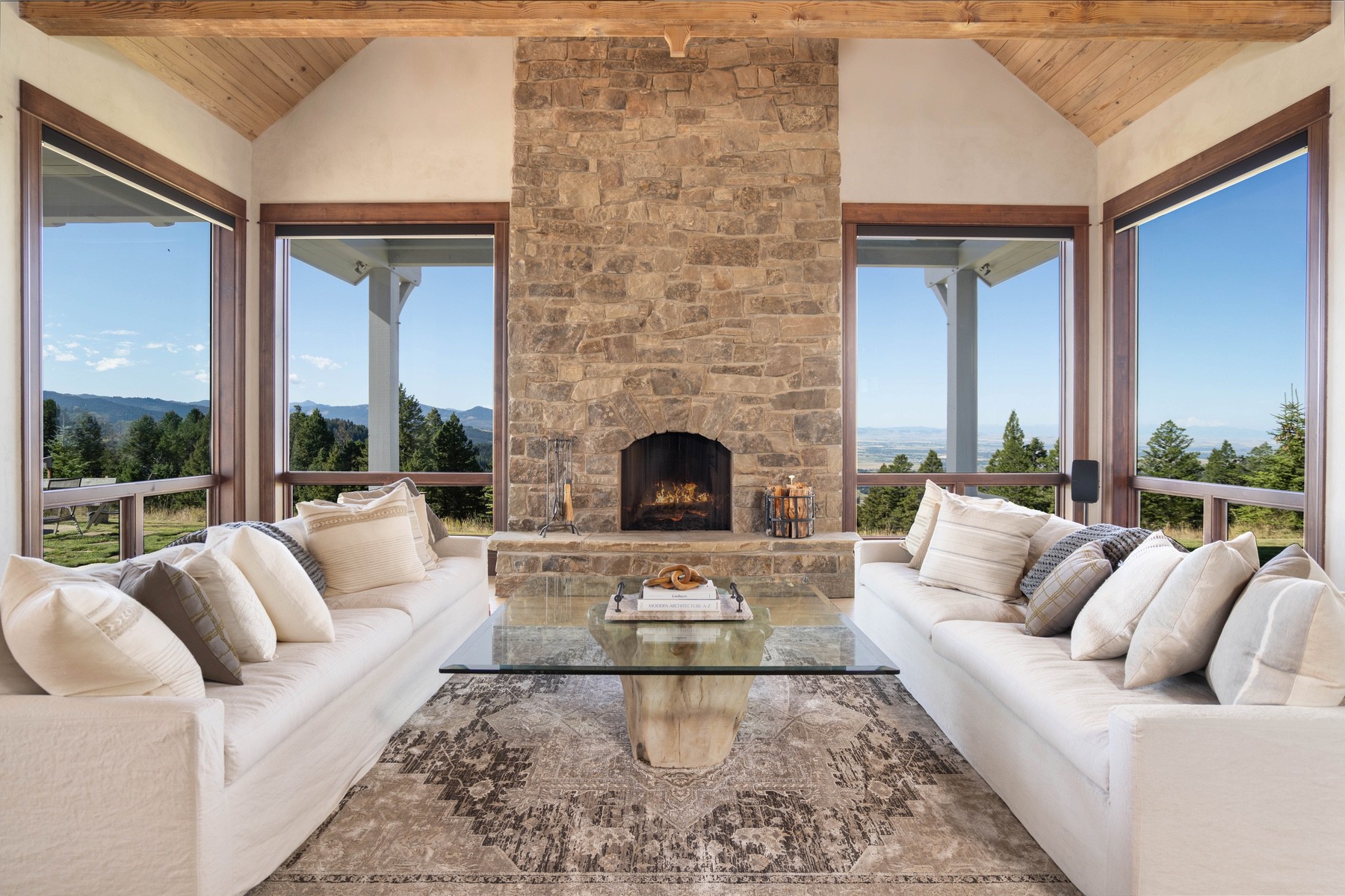 1220 Green Valley Way