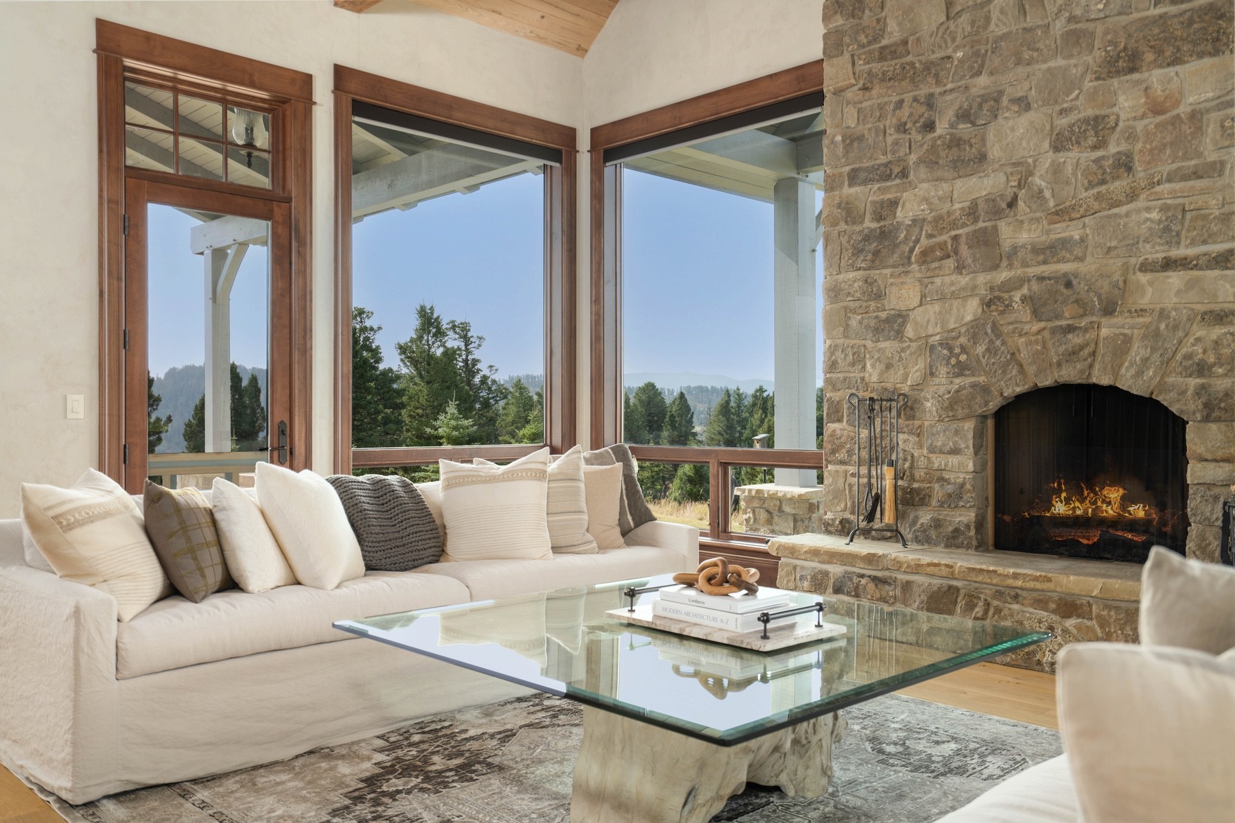 1220 Green Valley Way