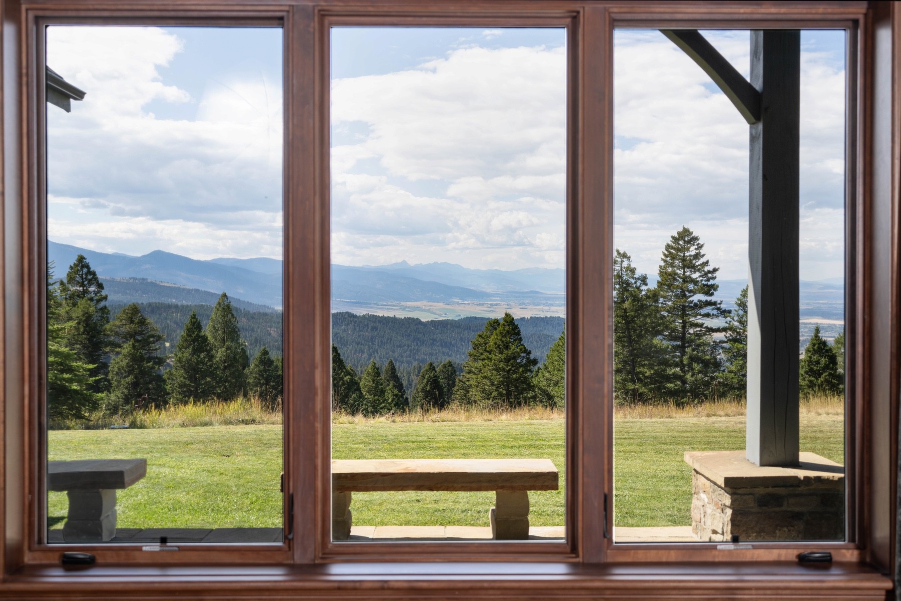 1220 Green Valley Way