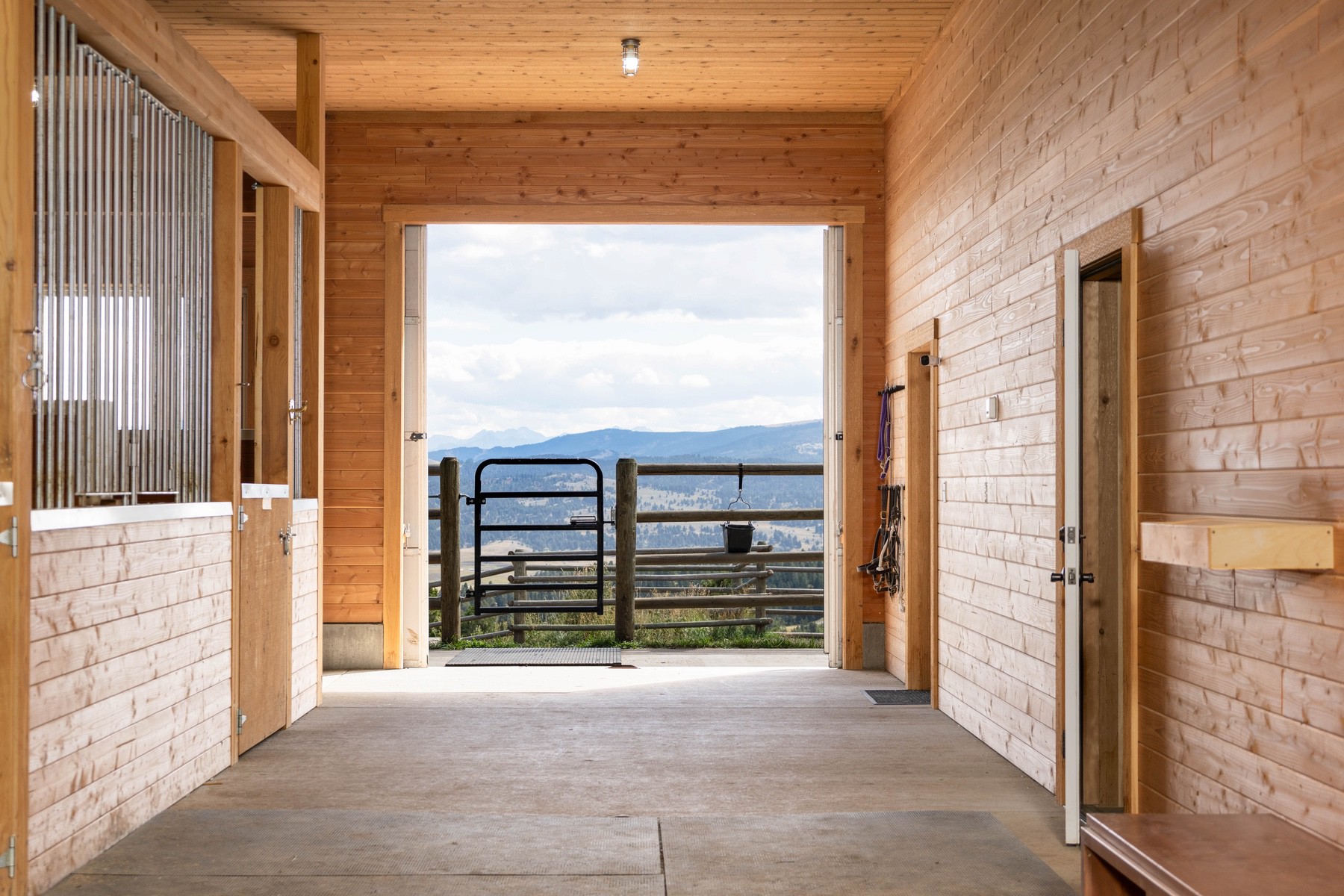 1220 Green Valley Way