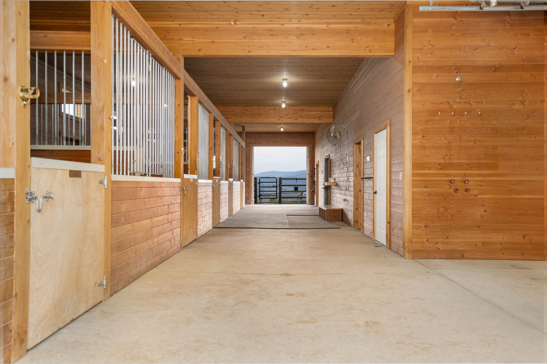 1220 Green Valley Way