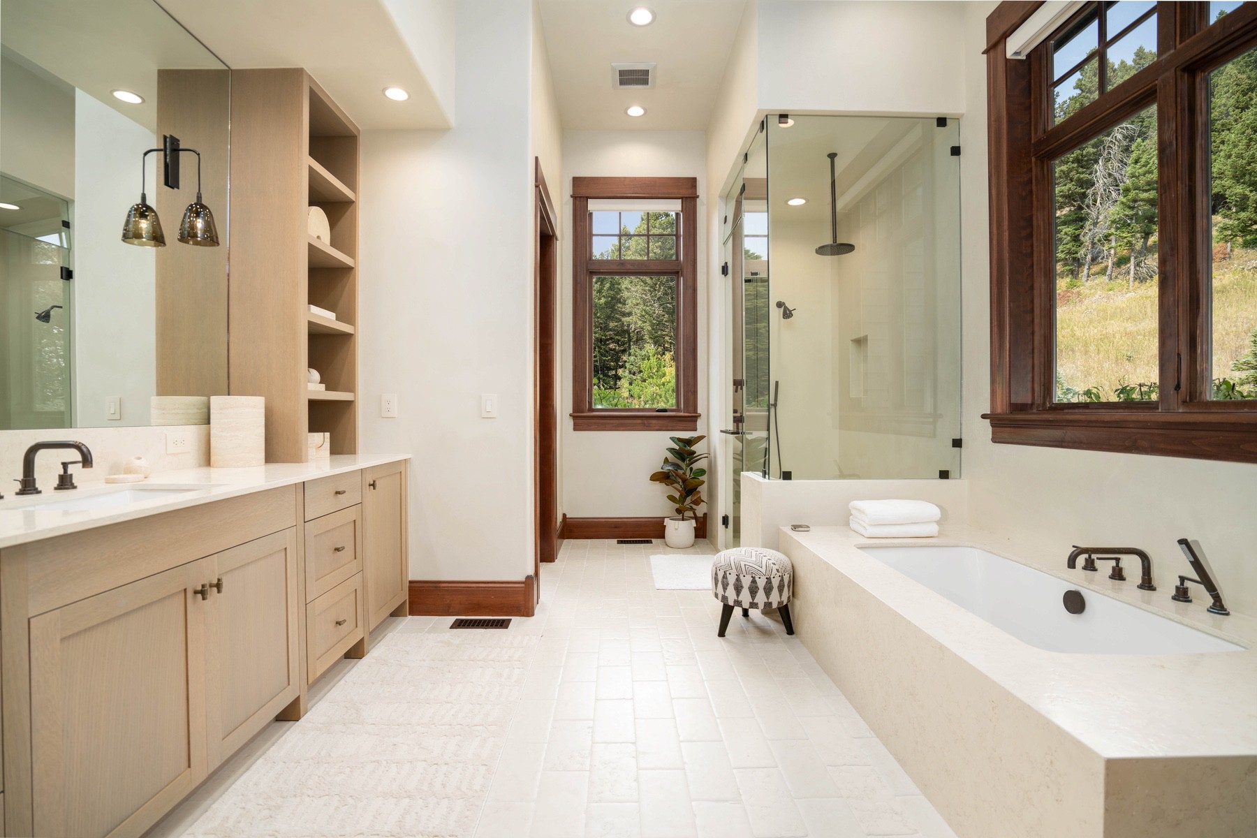 1220 Green Valley Way