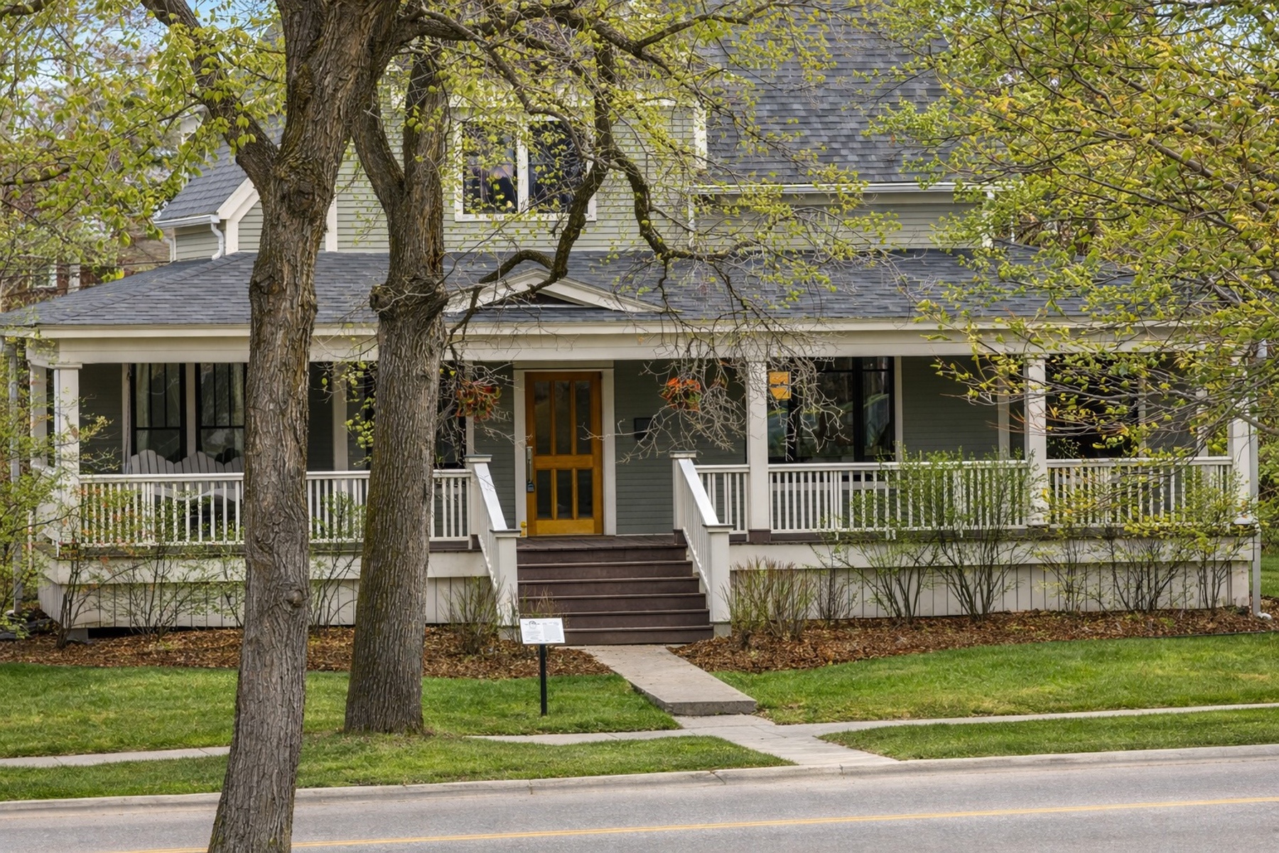 810 S Willson Avenue