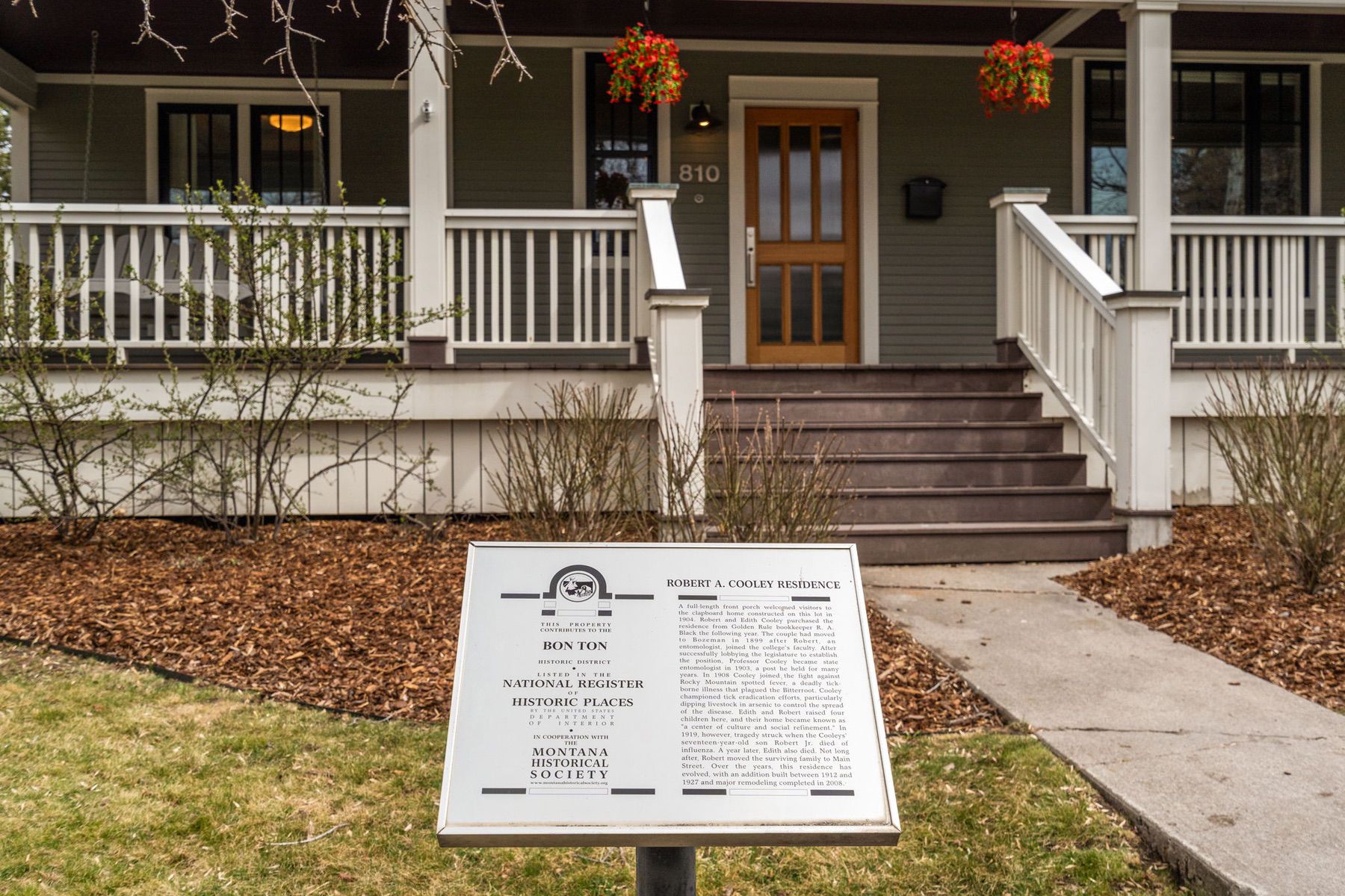 810 S Willson Avenue