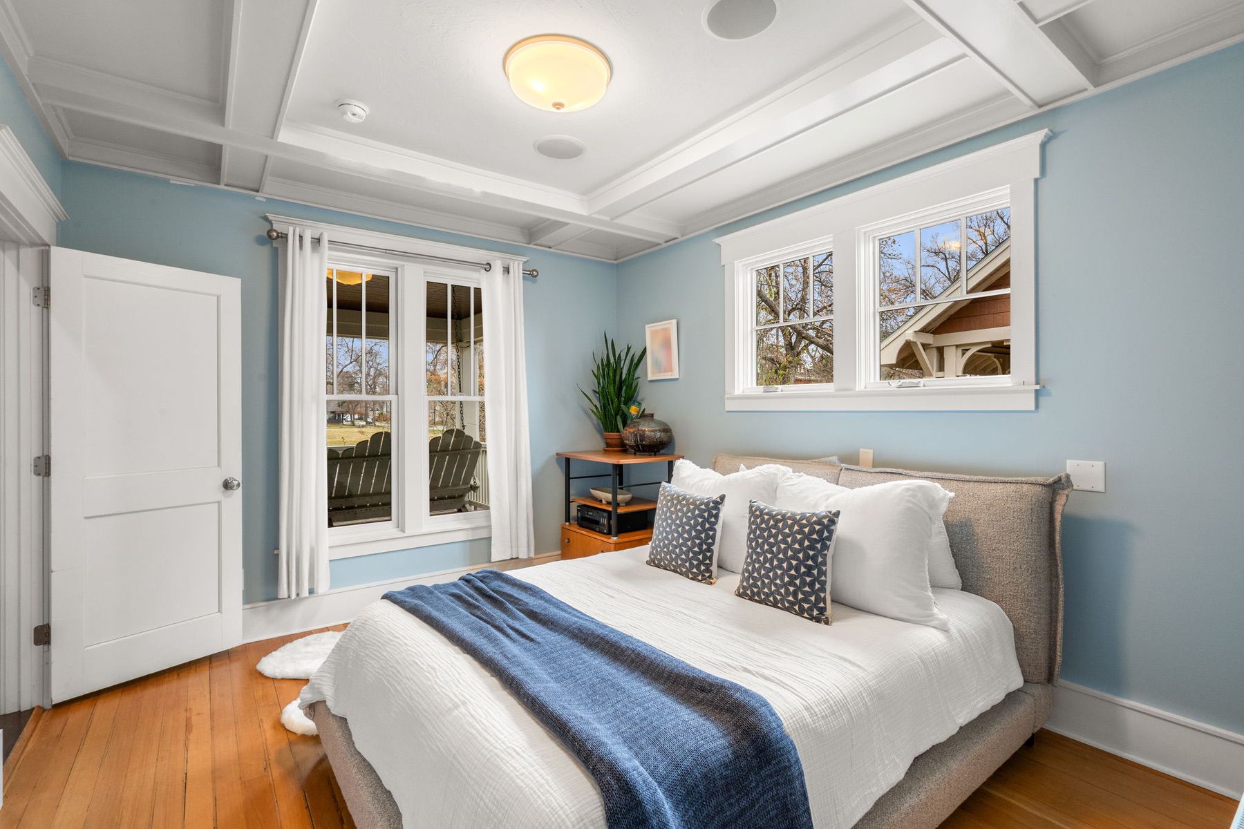 810 S Willson Avenue