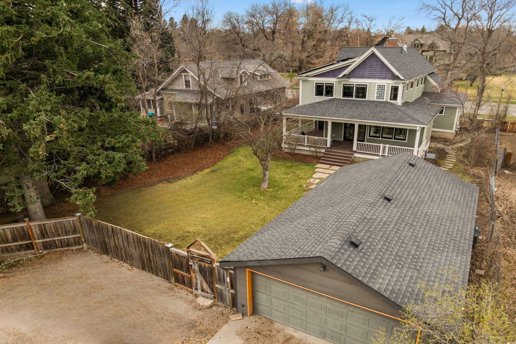 810 S Willson Avenue