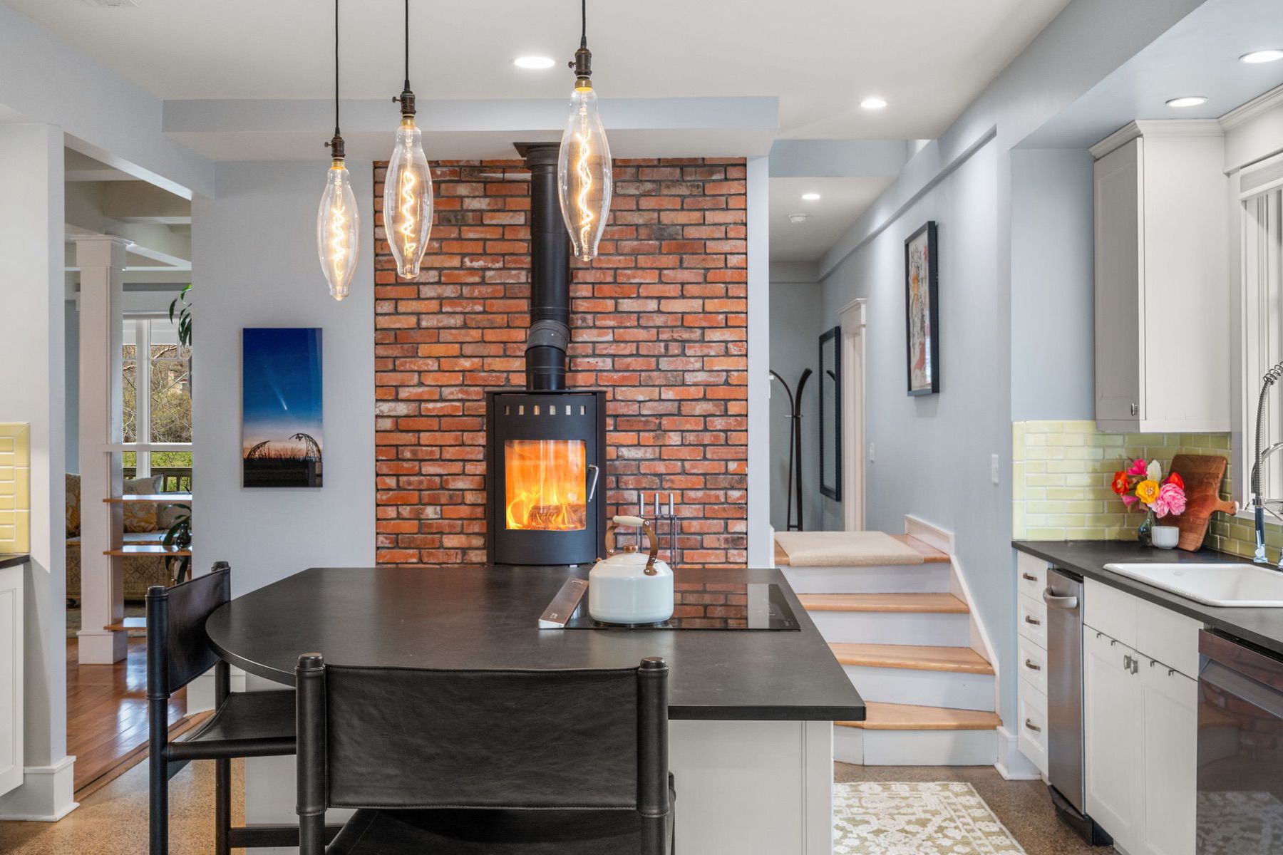 810 S Willson Avenue