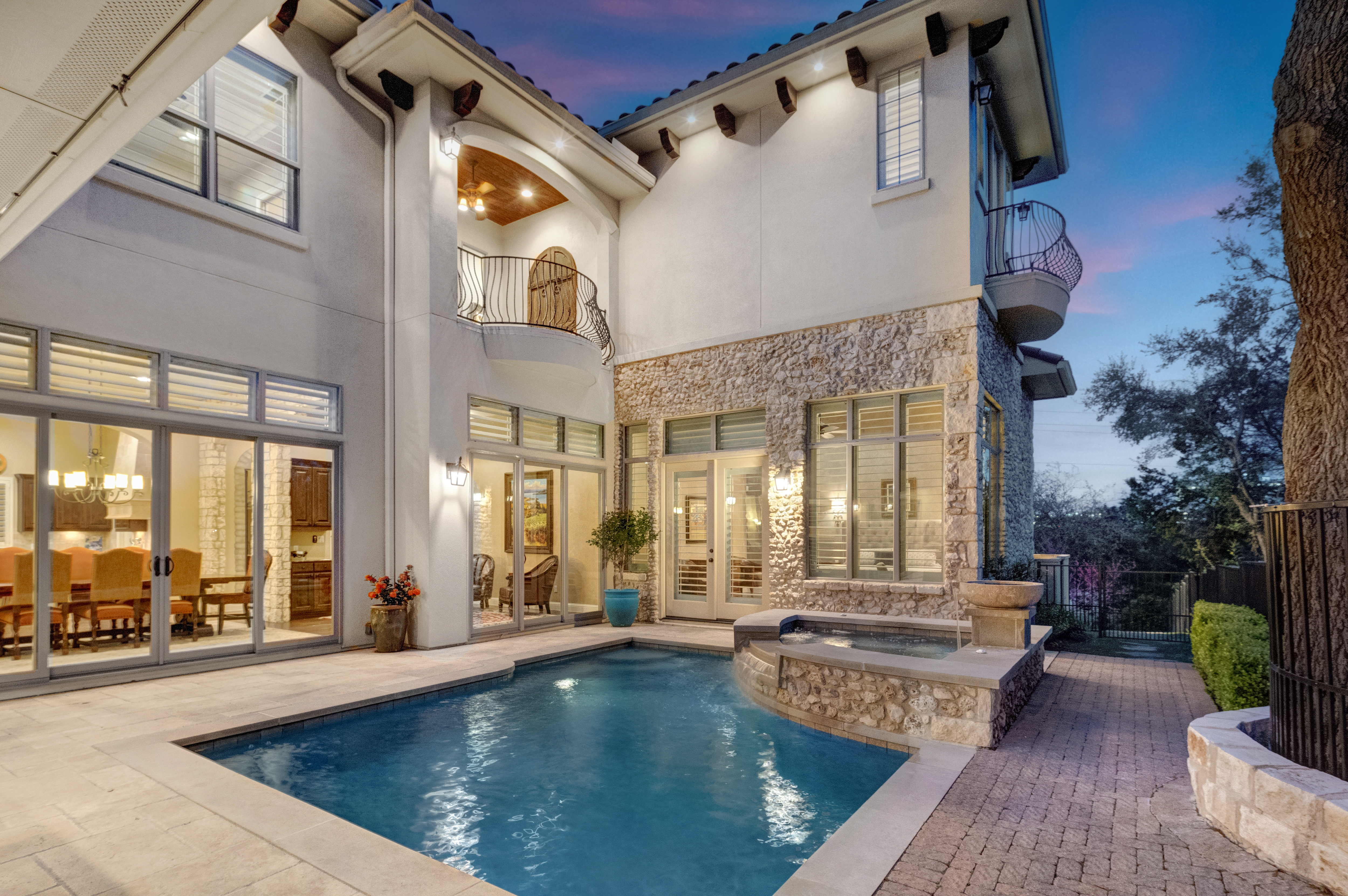 224 Neville Wood Court 
