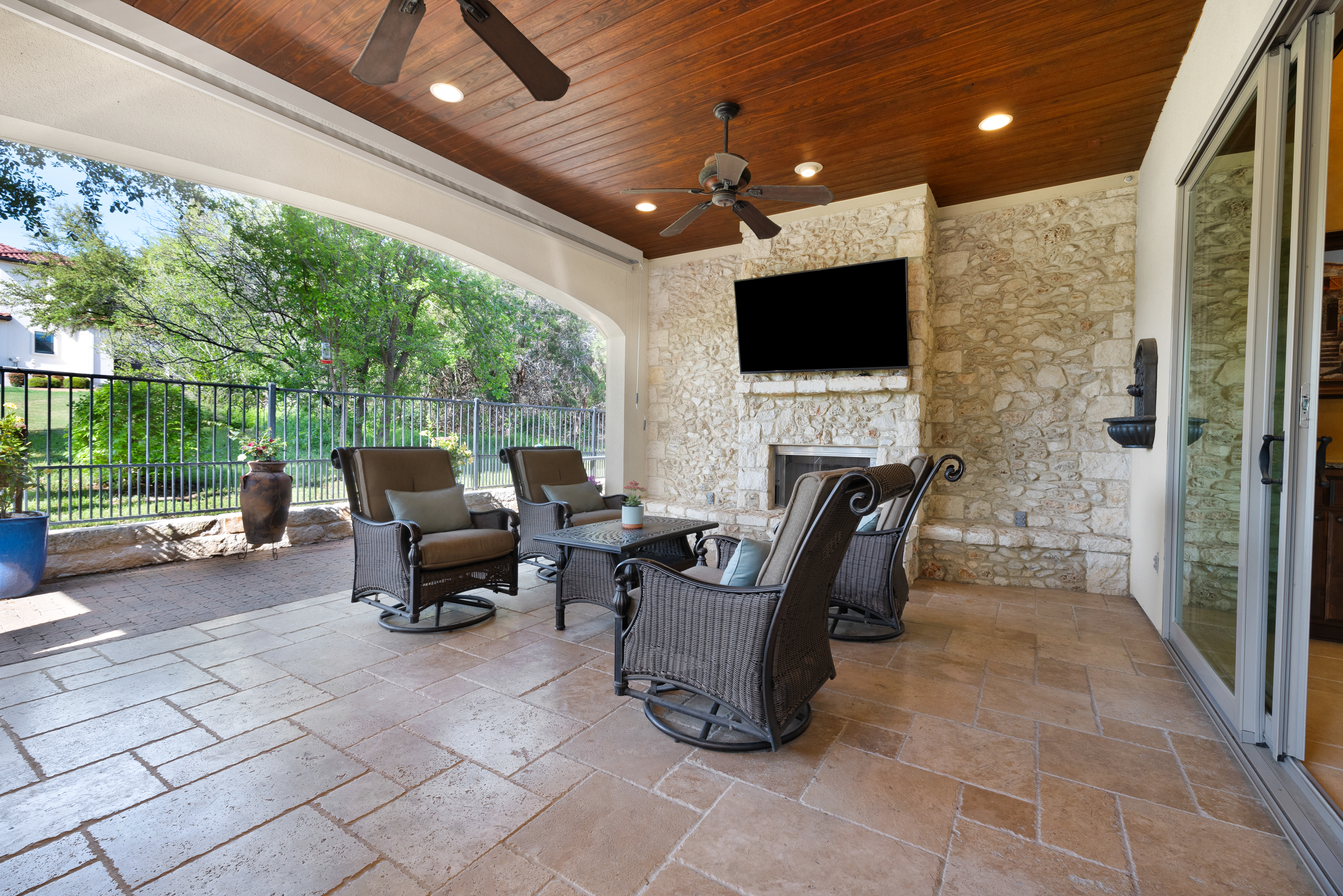 224 Neville Wood Court 