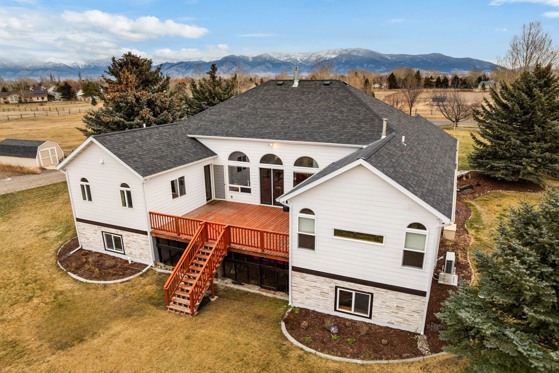 203 Alton Way