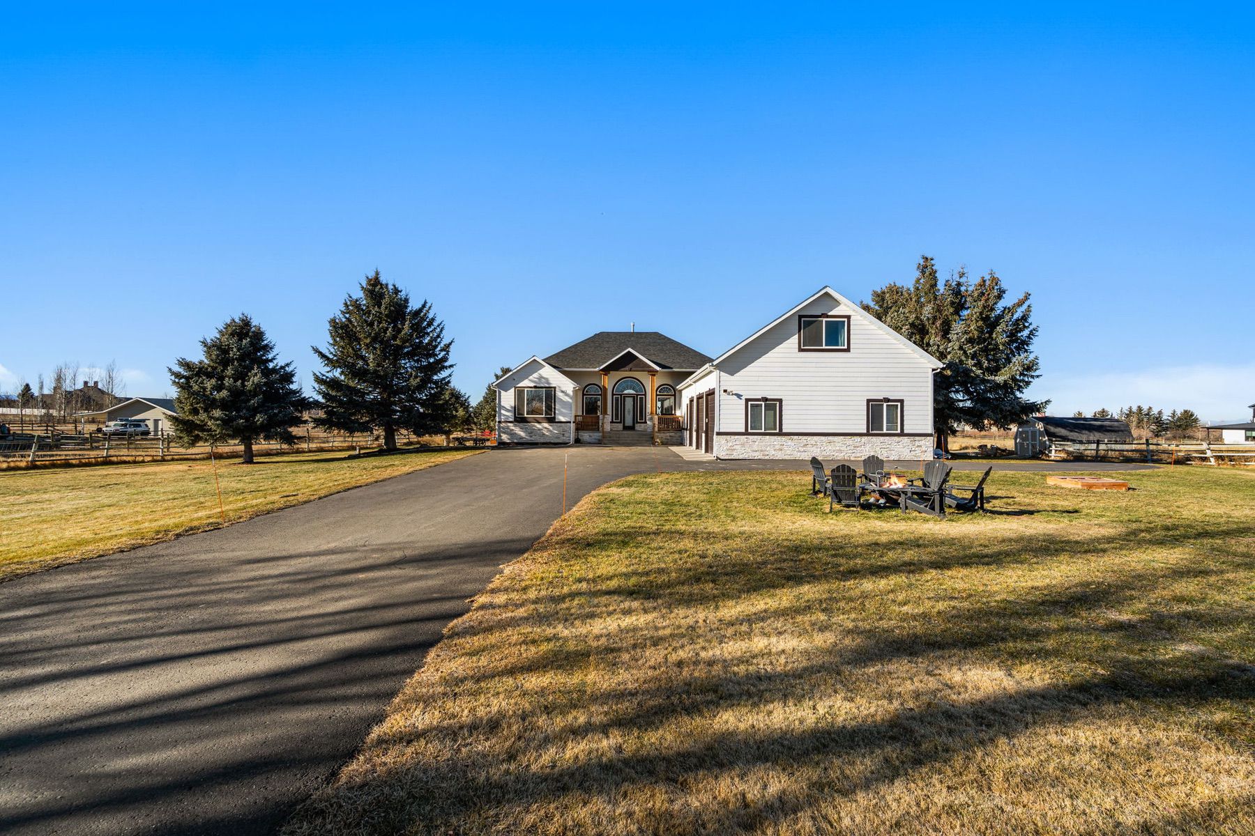 203 Alton Way
