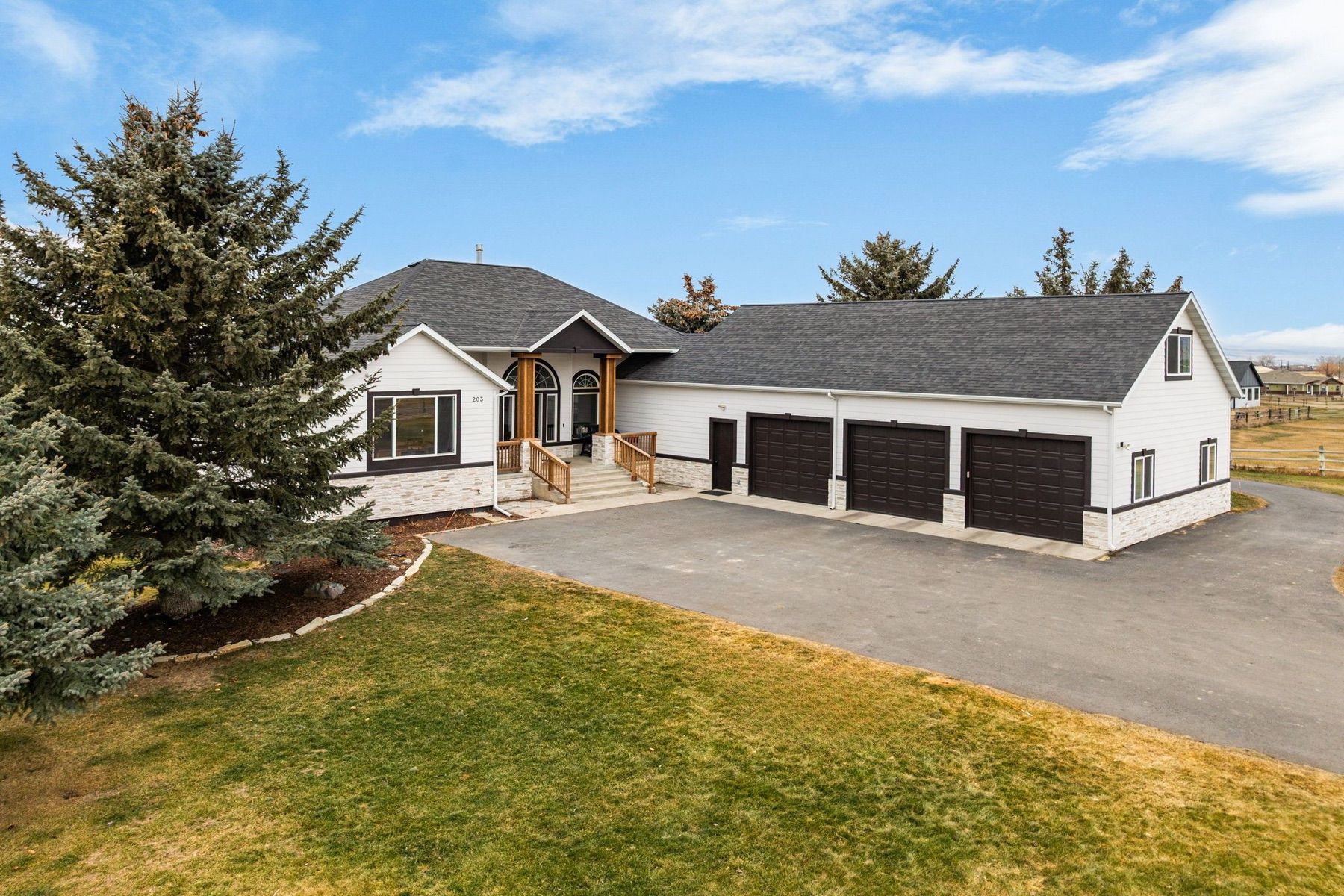 203 Alton Way