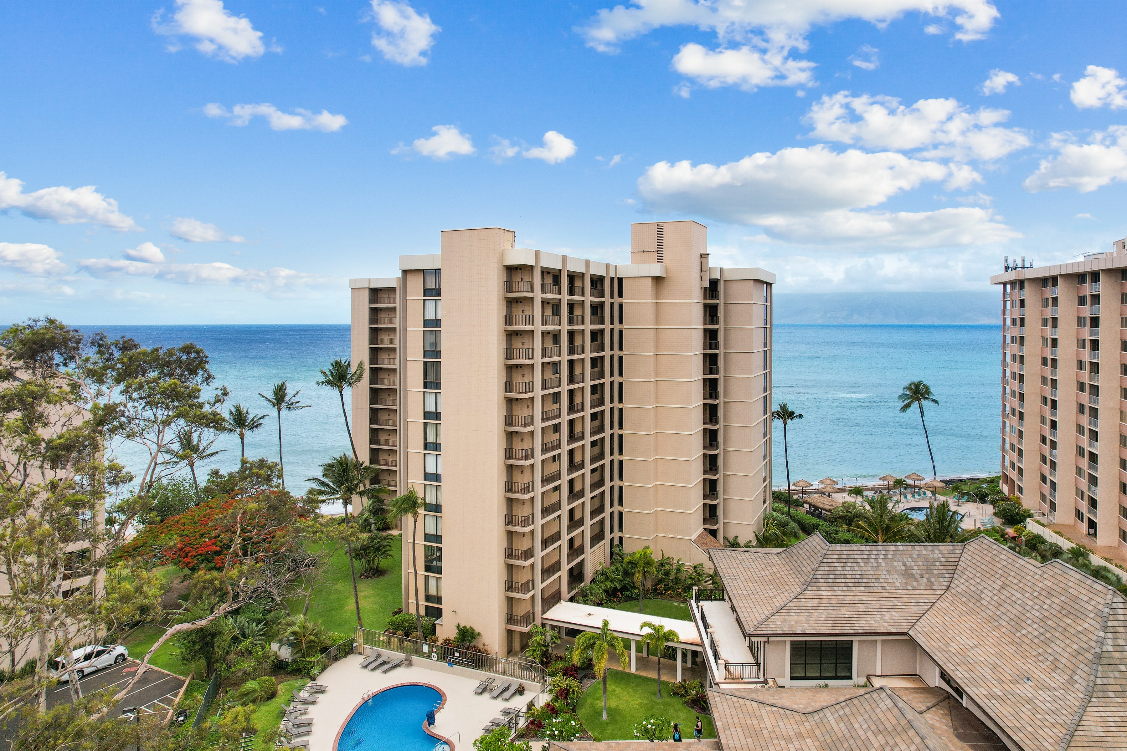 Valley Isle #309 4327 Lower Honoapiilani Rd.