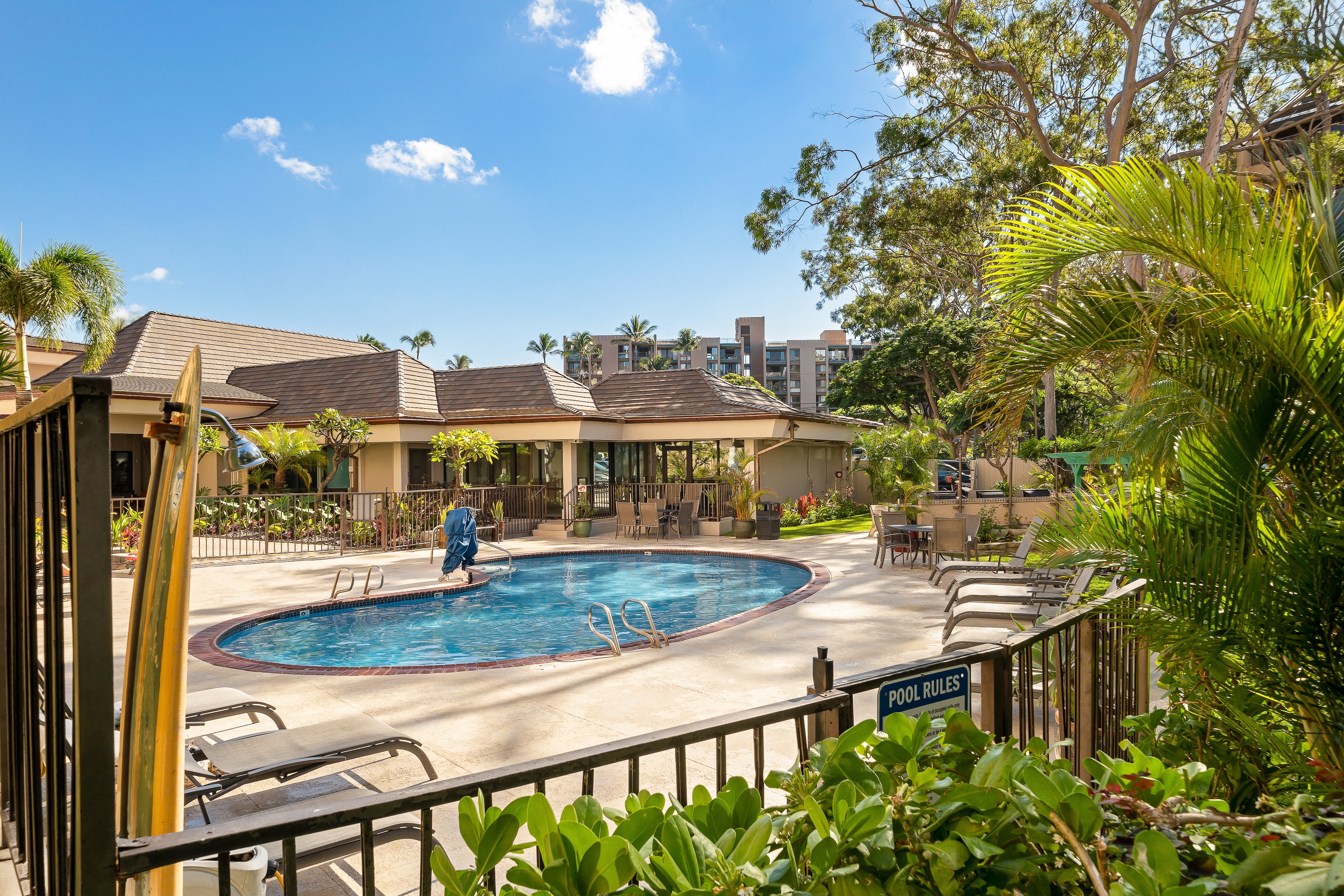 Valley Isle #309 4327 Lower Honoapiilani Rd.