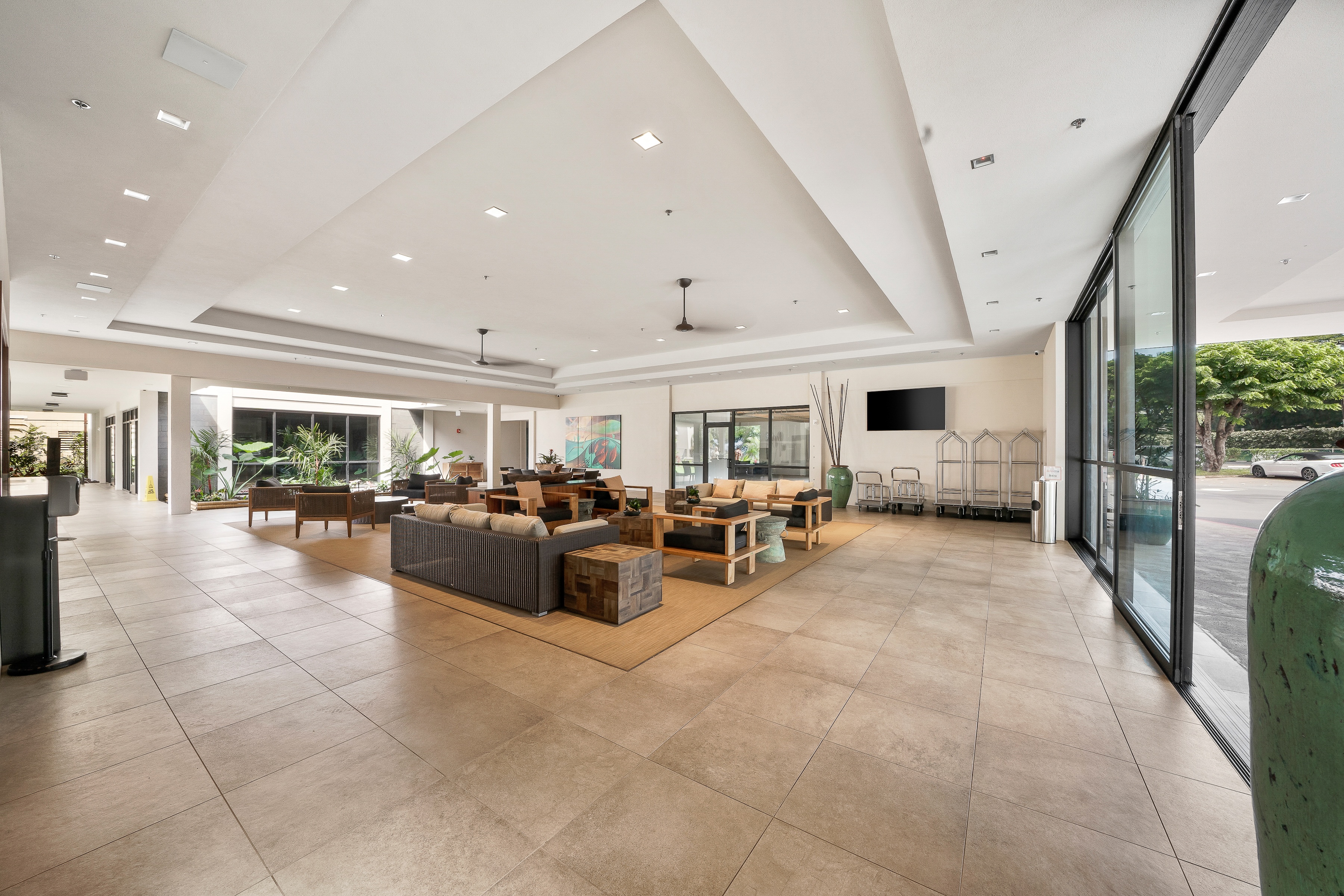 Valley Isle #309 4327 Lower Honoapiilani Rd.