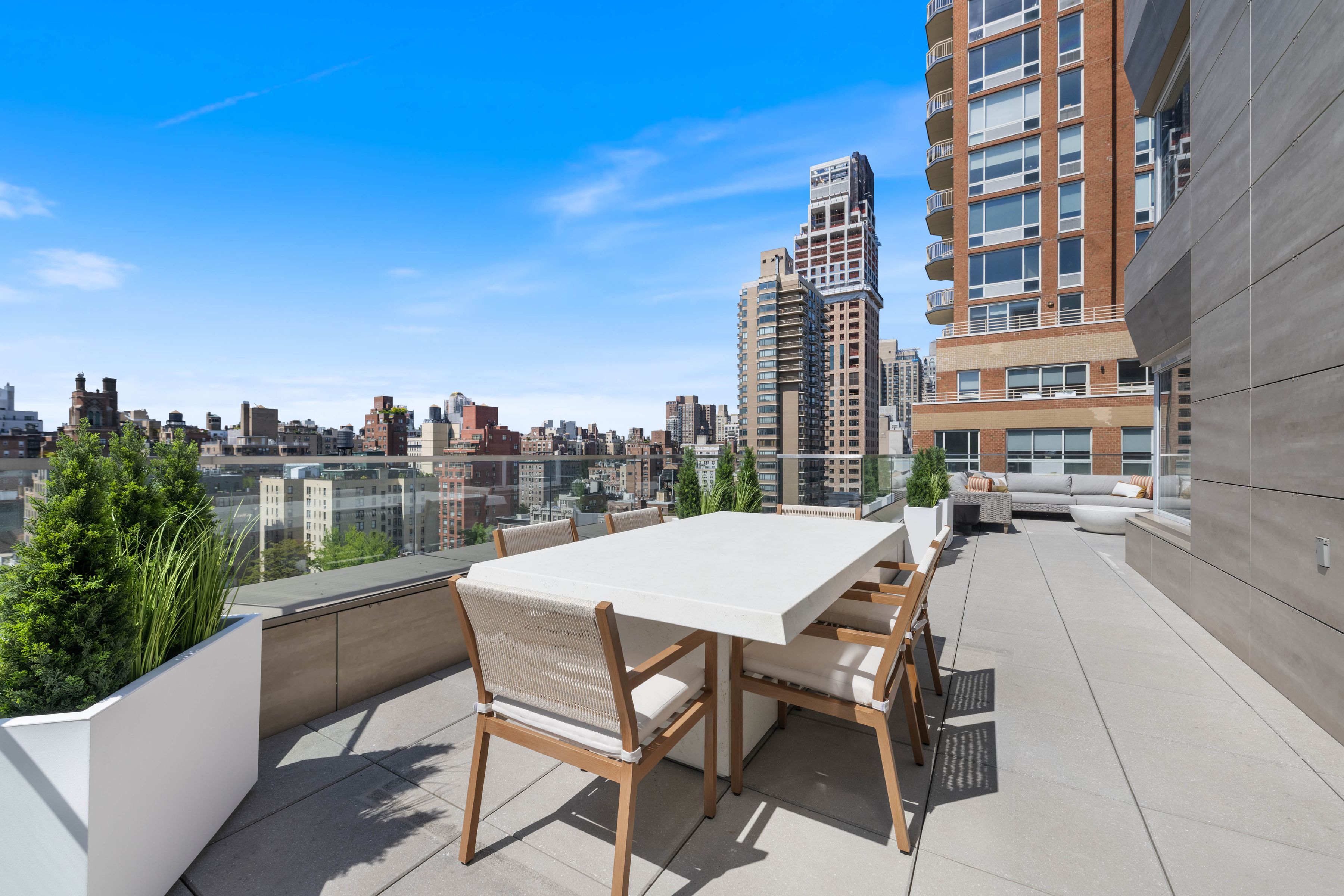201 East 79th Street 19D