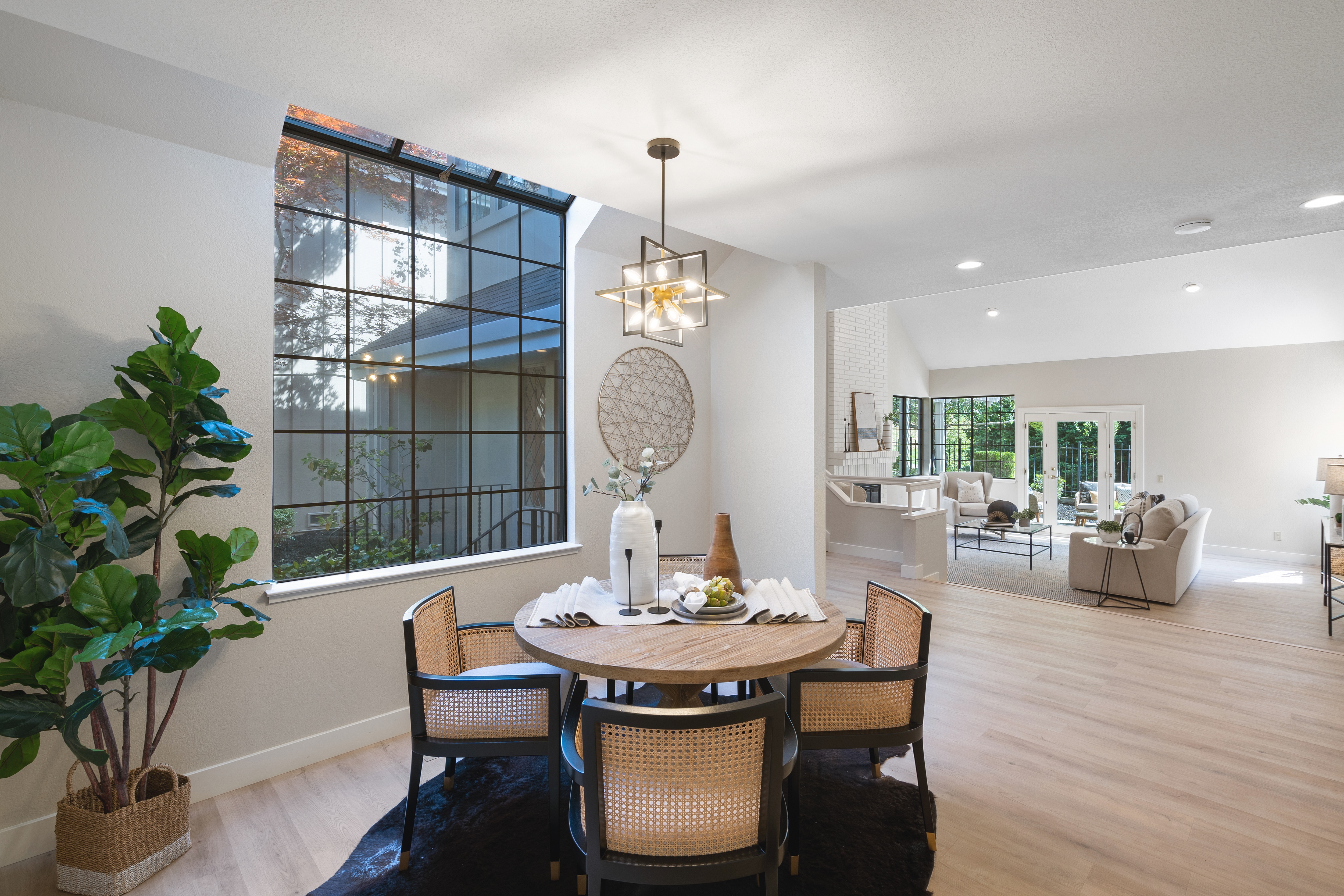 829 Redwood Drive 
