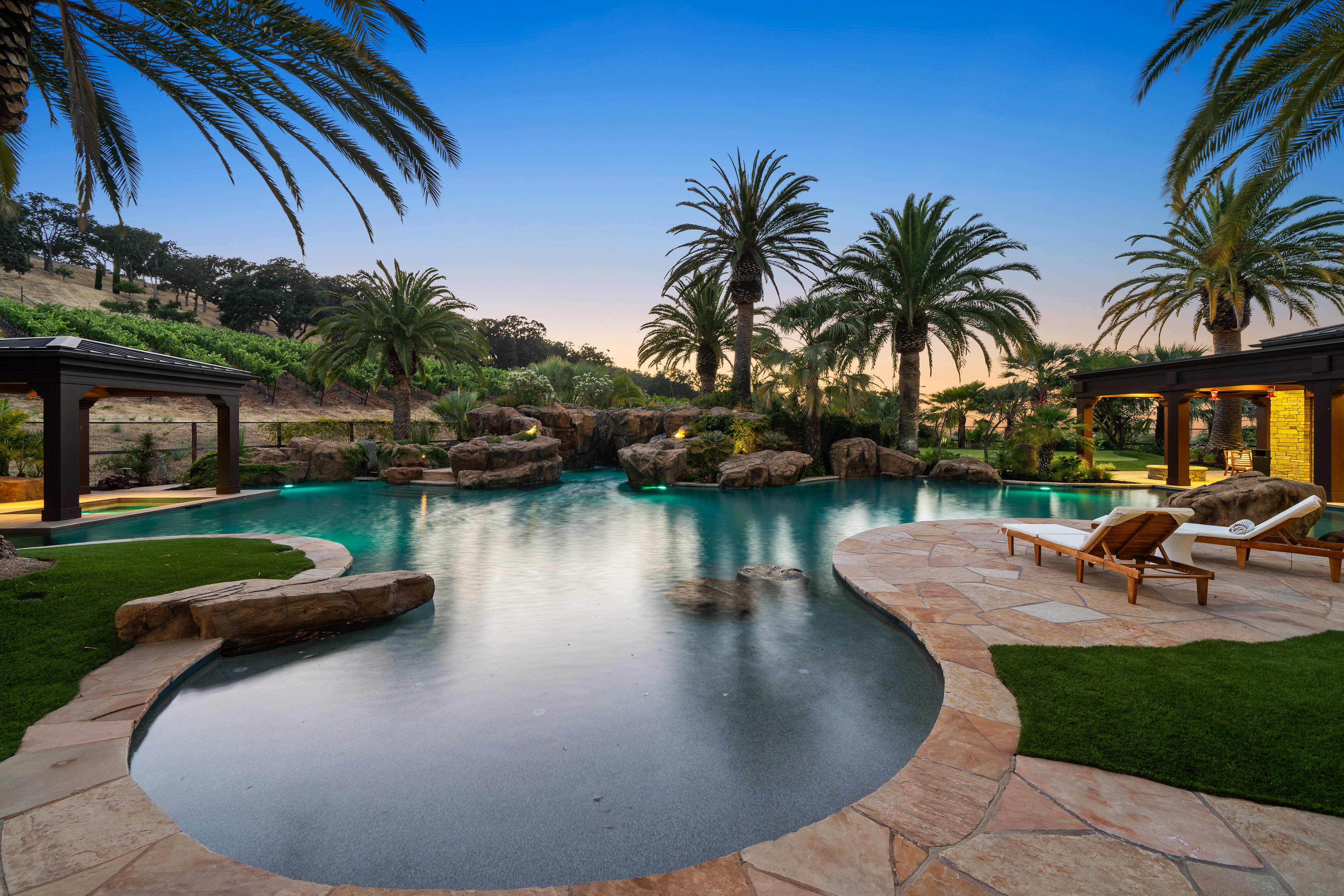 1333 Montrose Place 