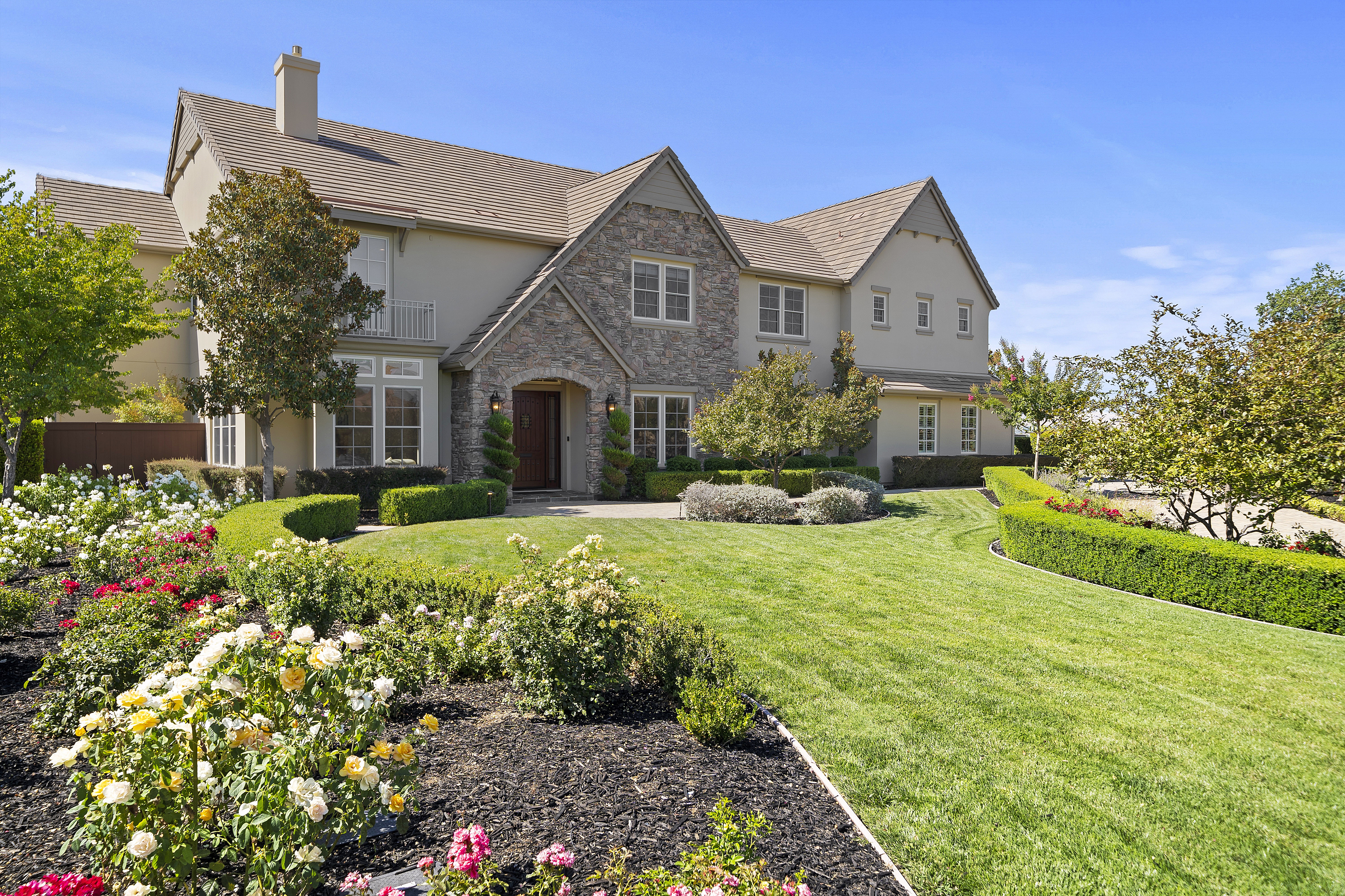 1333 Montrose Place 