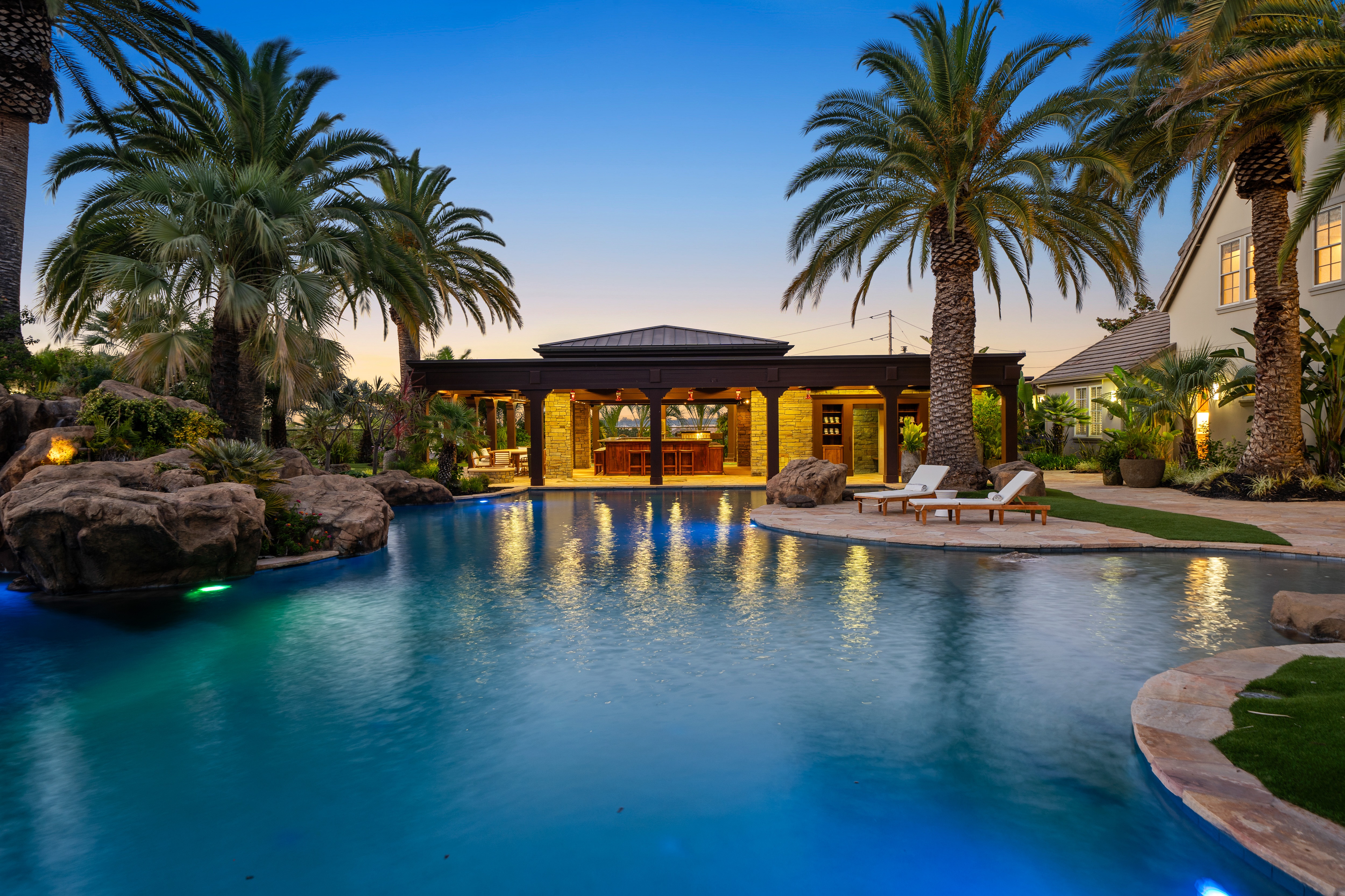 1333 Montrose Place 
