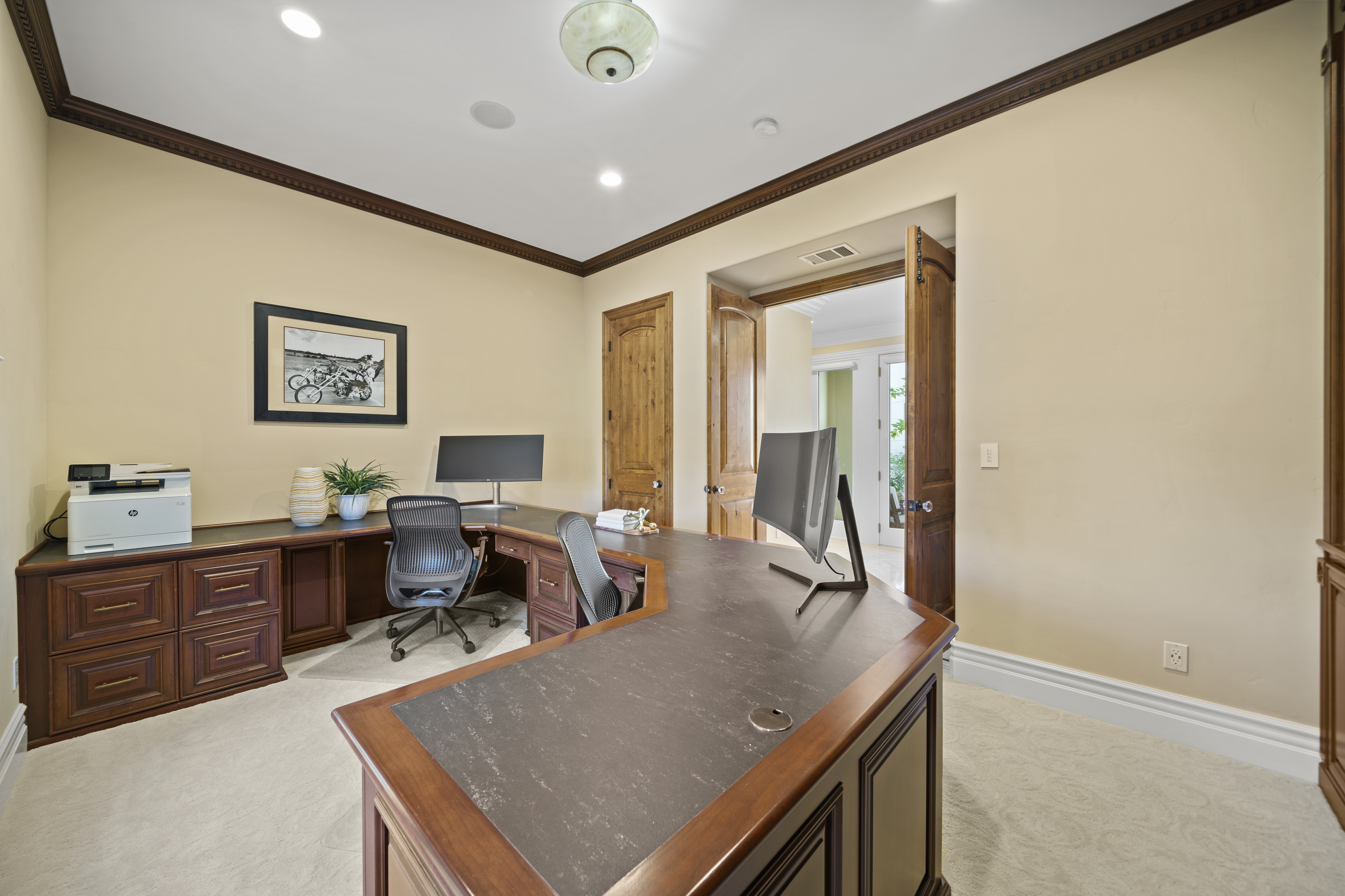 1333 Montrose Place 