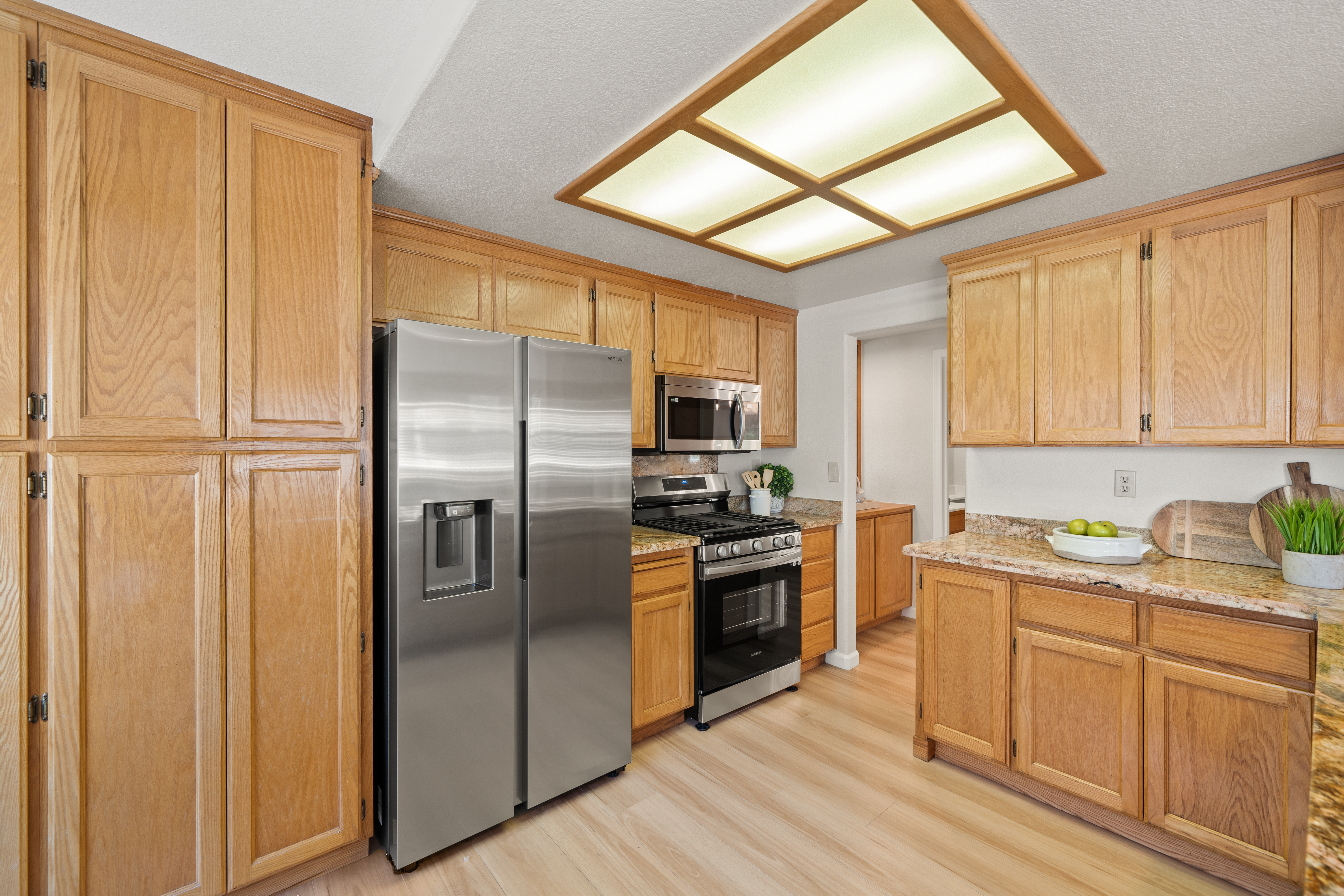527 Mill River Lane 