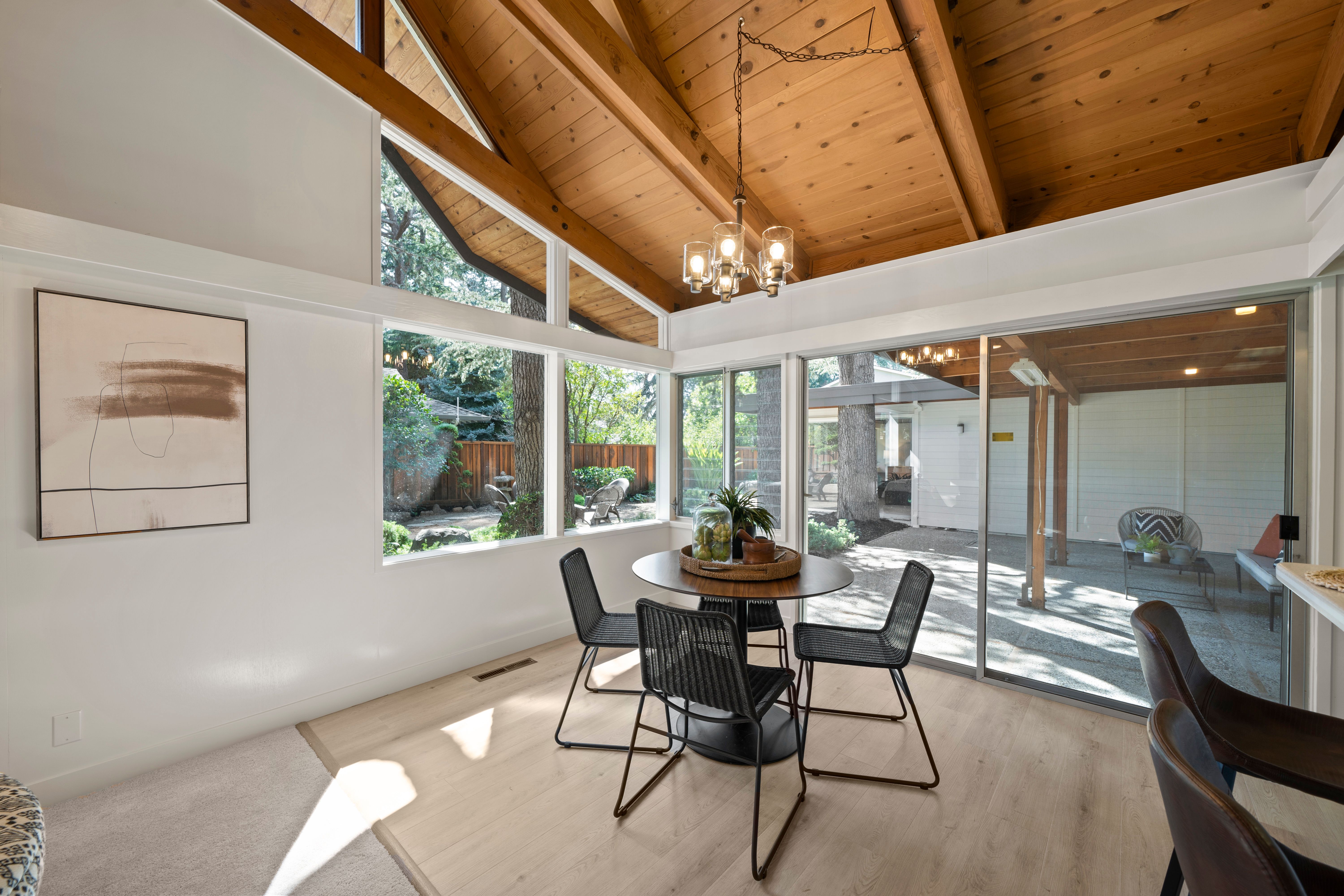 634 Cuenca Way 