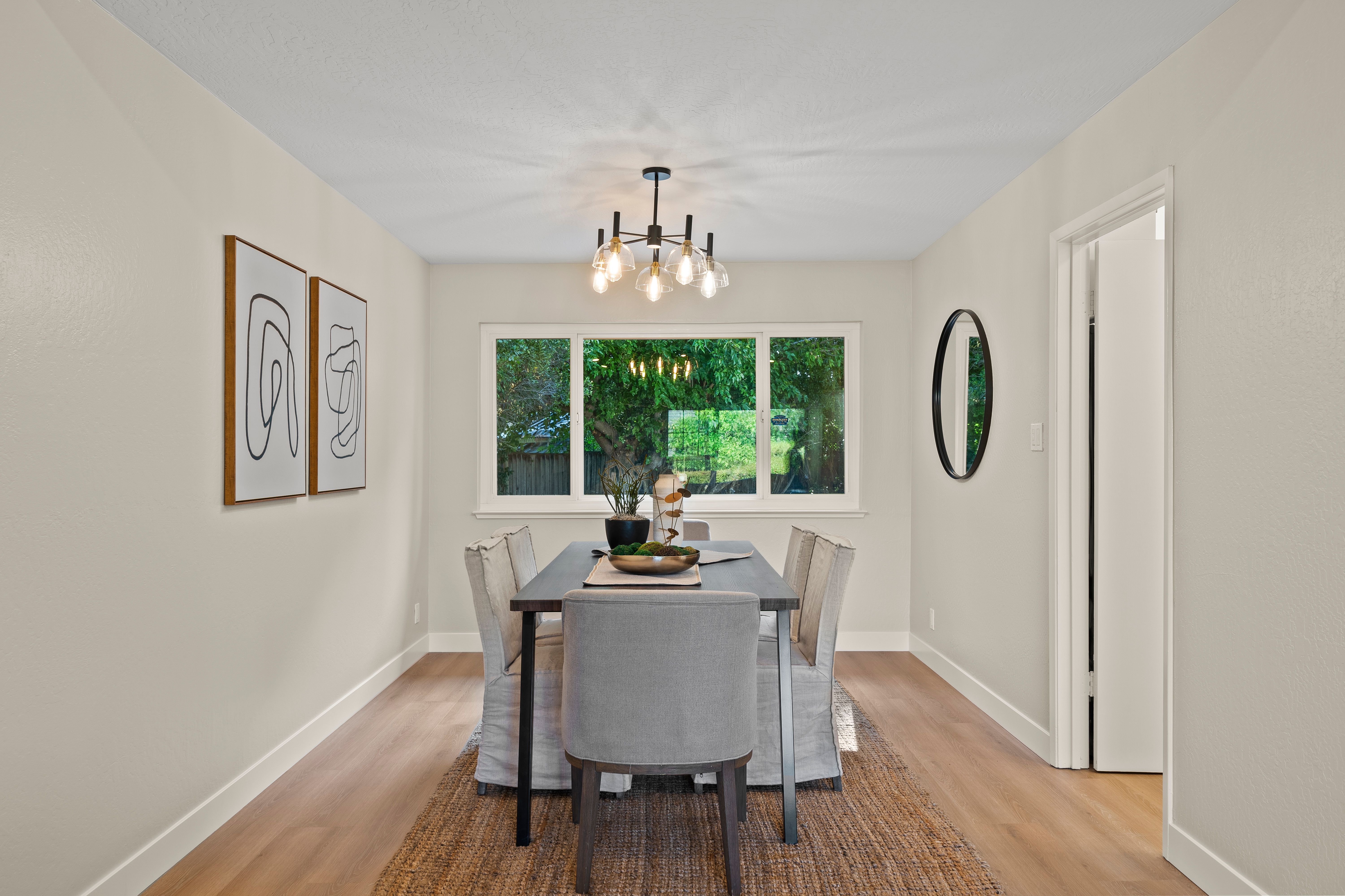 40444 La Jolla Court 