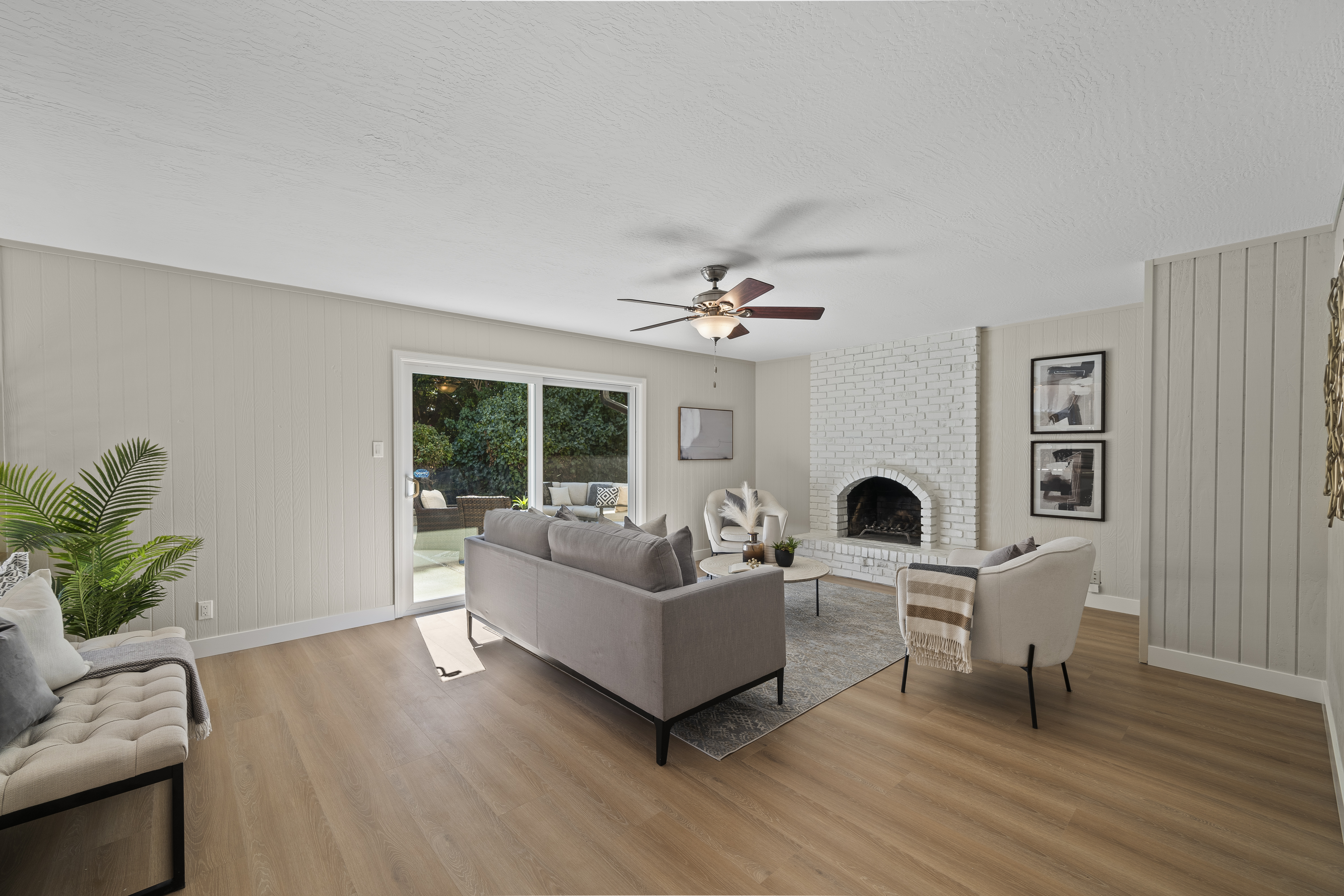 40444 La Jolla Court 