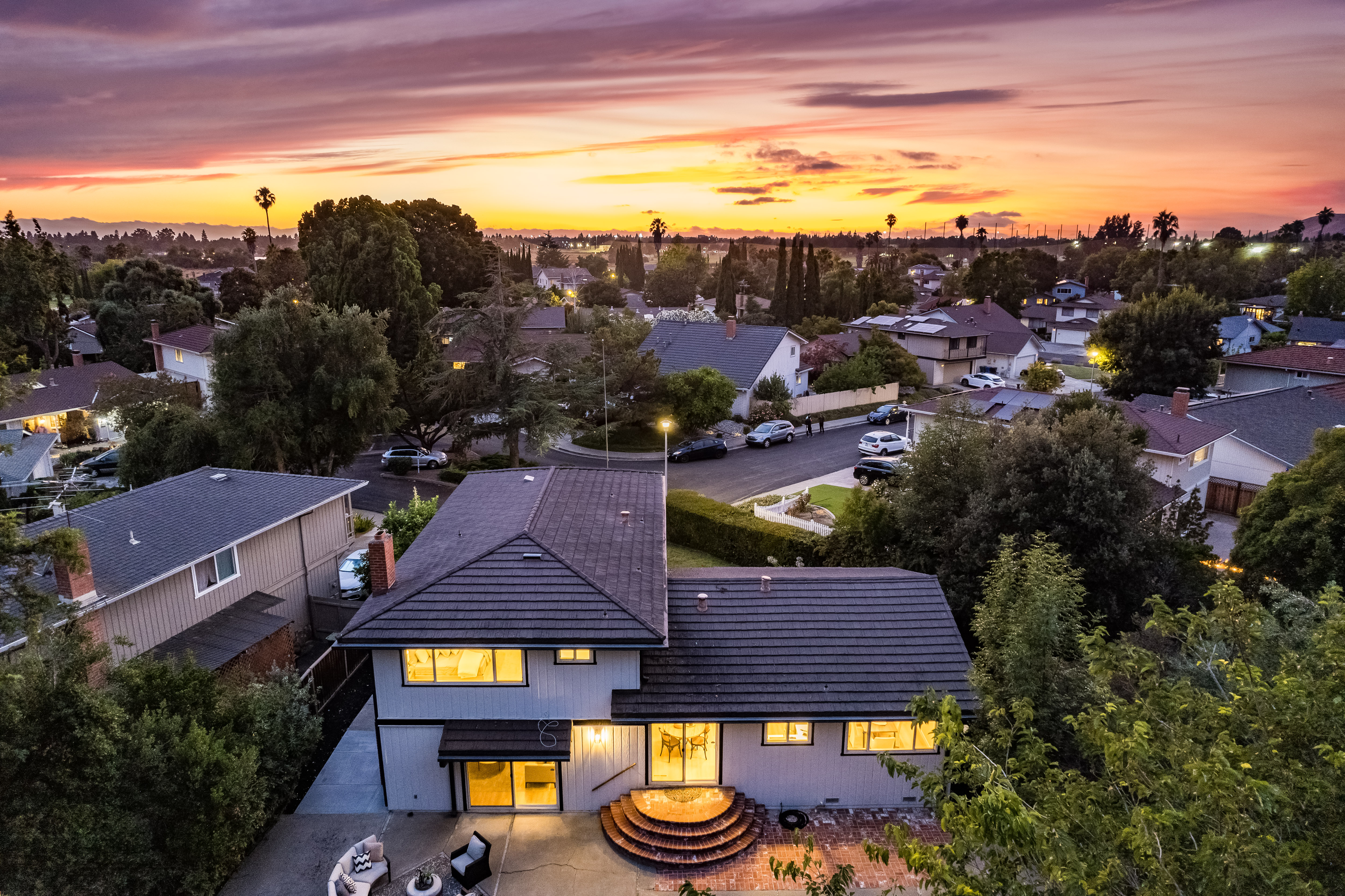 40444 La Jolla Court 