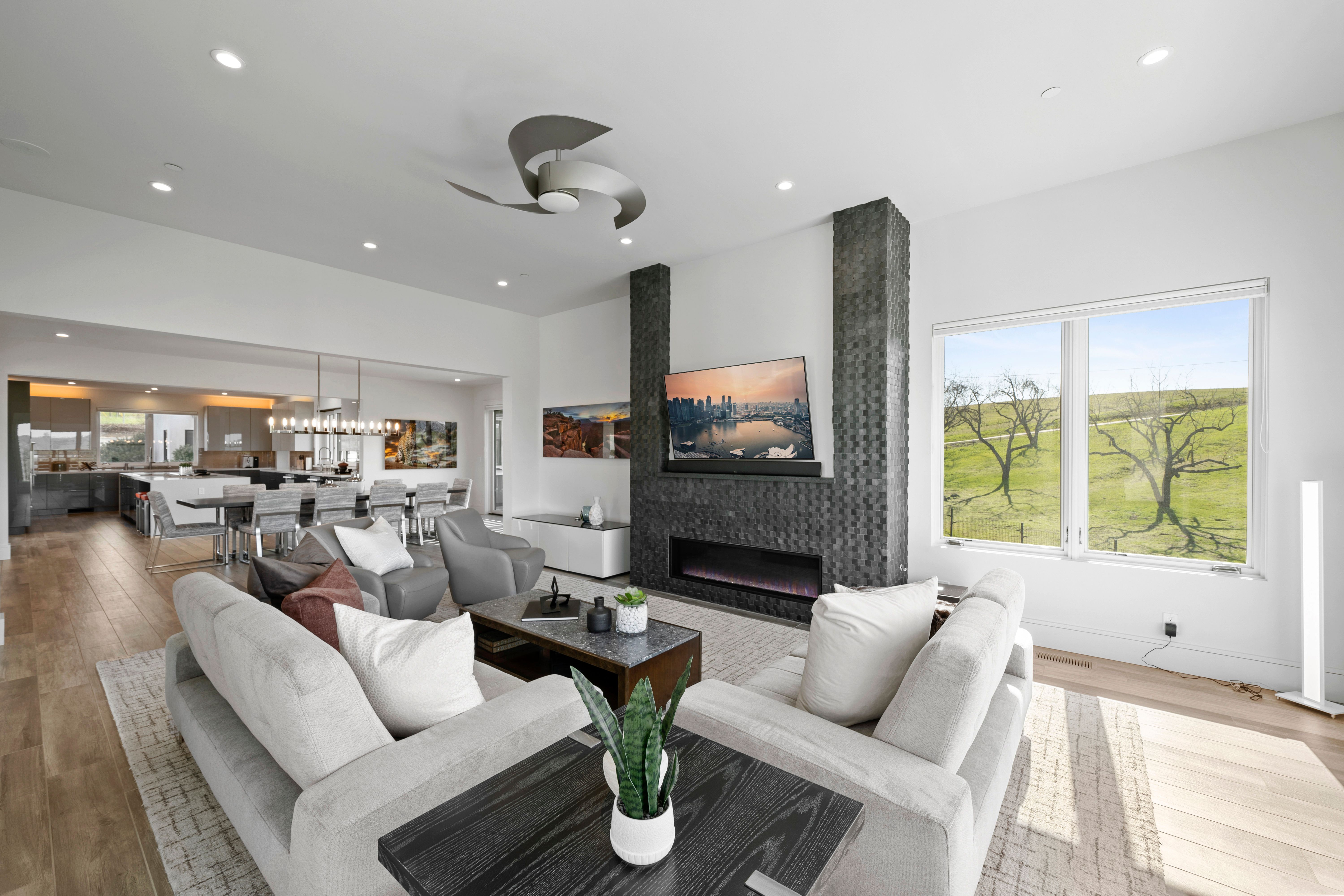 7785 Laguna Heights Court 