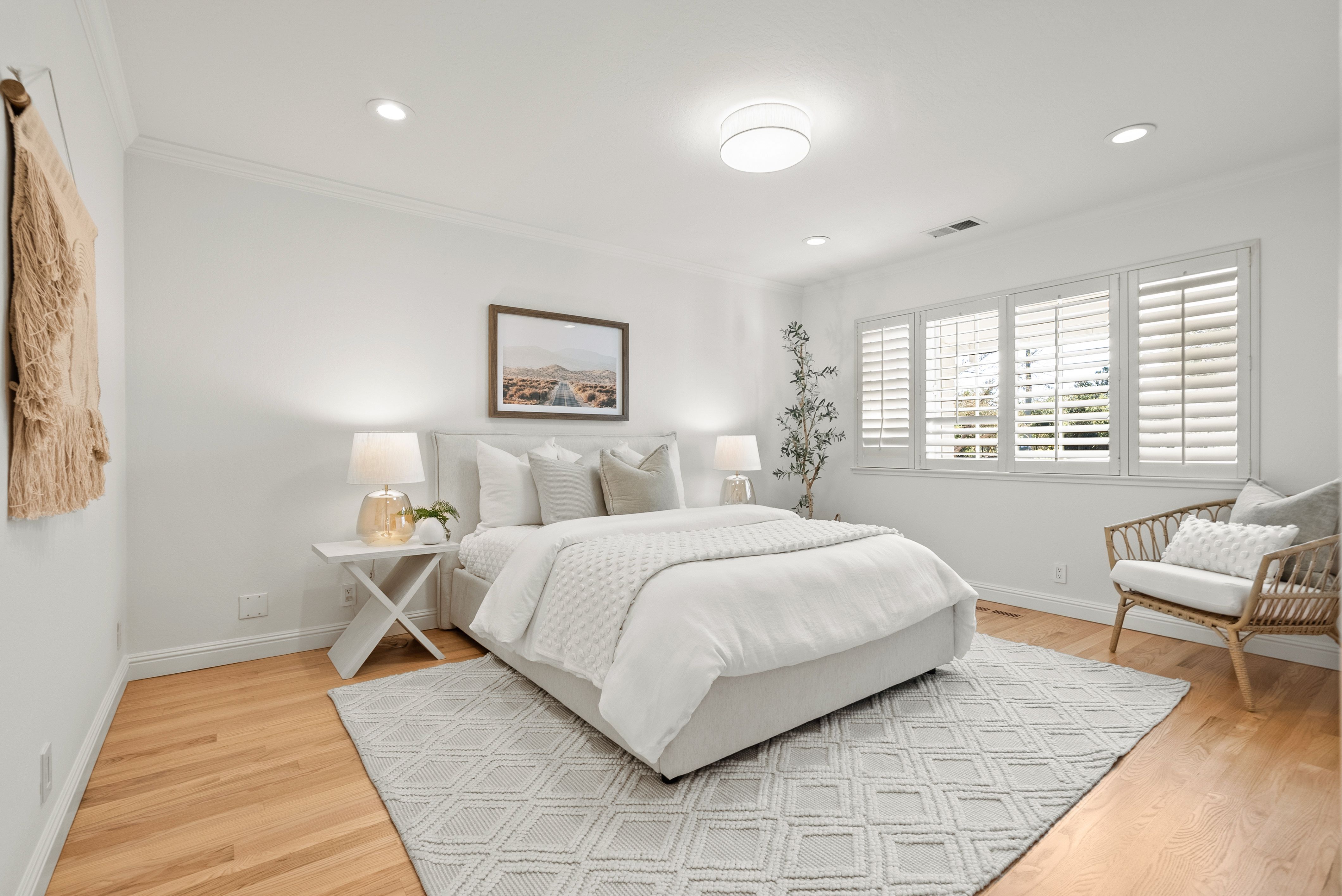 2 Charles Hill Road 
