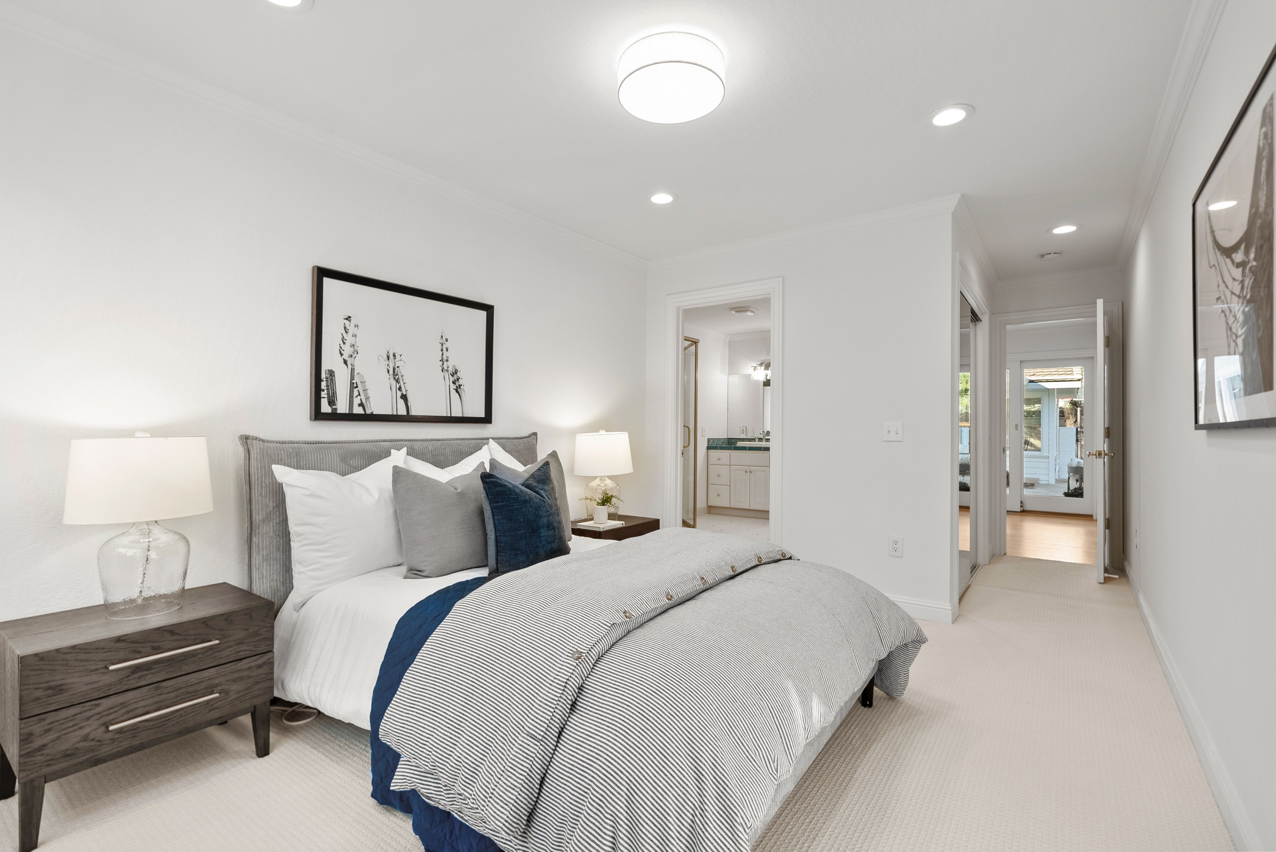 2 Charles Hill Road 
