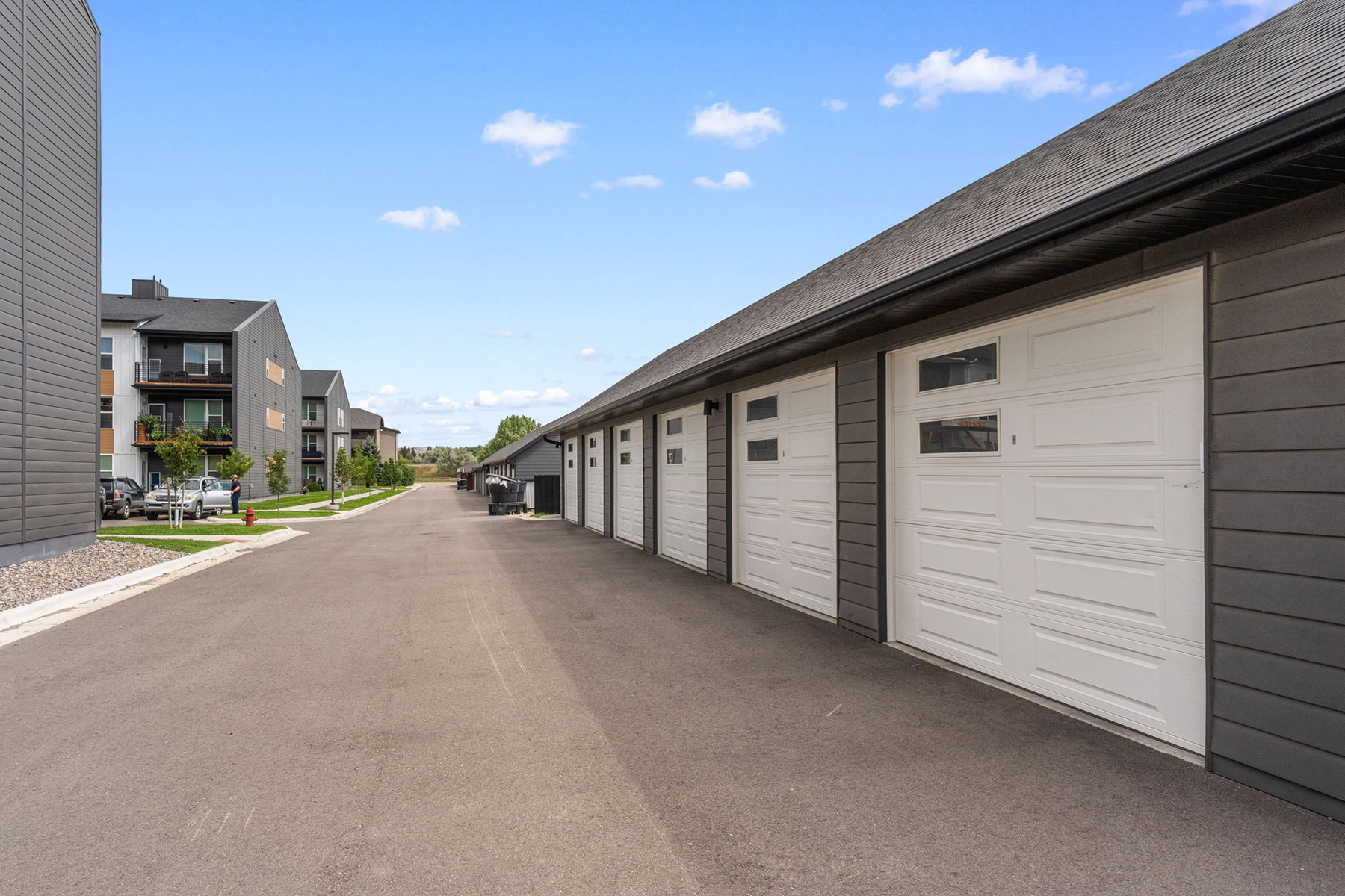 2221F Willow Drive , 102